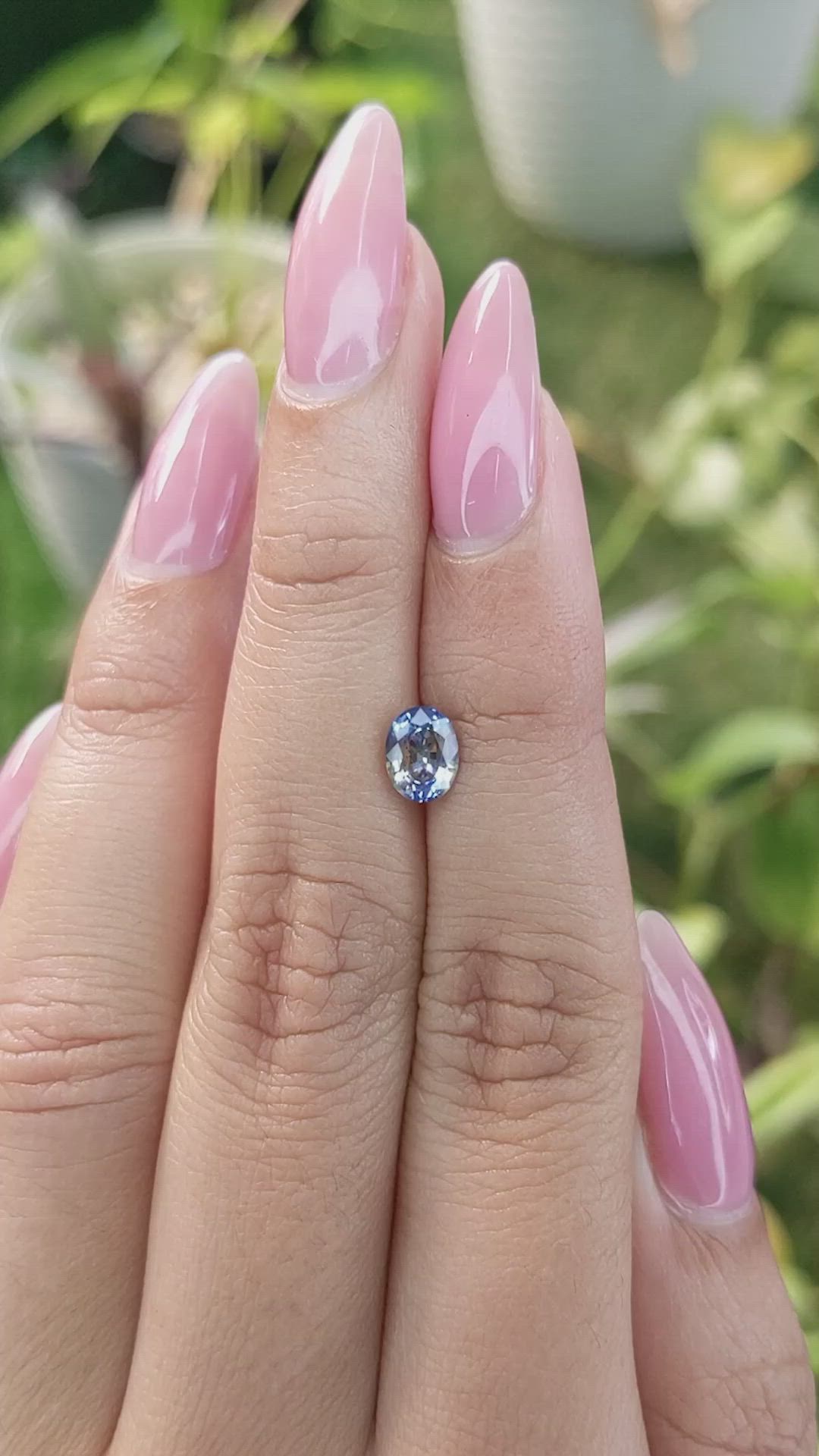 0.96 Ct. Bi Color Sapphire from Ceylon (Sri Lanka) Size Video