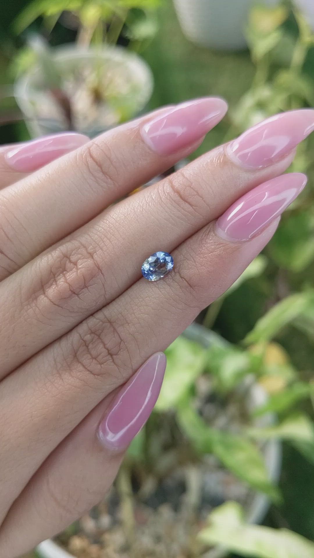 0.96 Ct. Bi Color Sapphire from Ceylon (Sri Lanka) Size Video