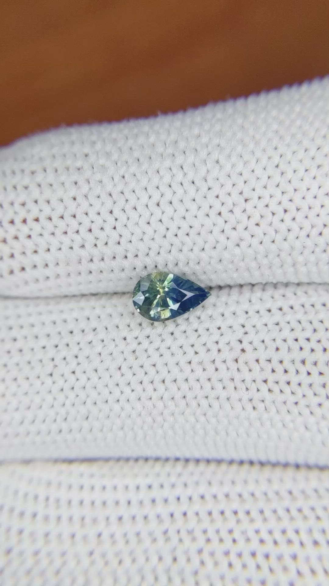 0.74 Ct. Bi Color Sapphire from Ceylon (Sri Lanka) Size Video