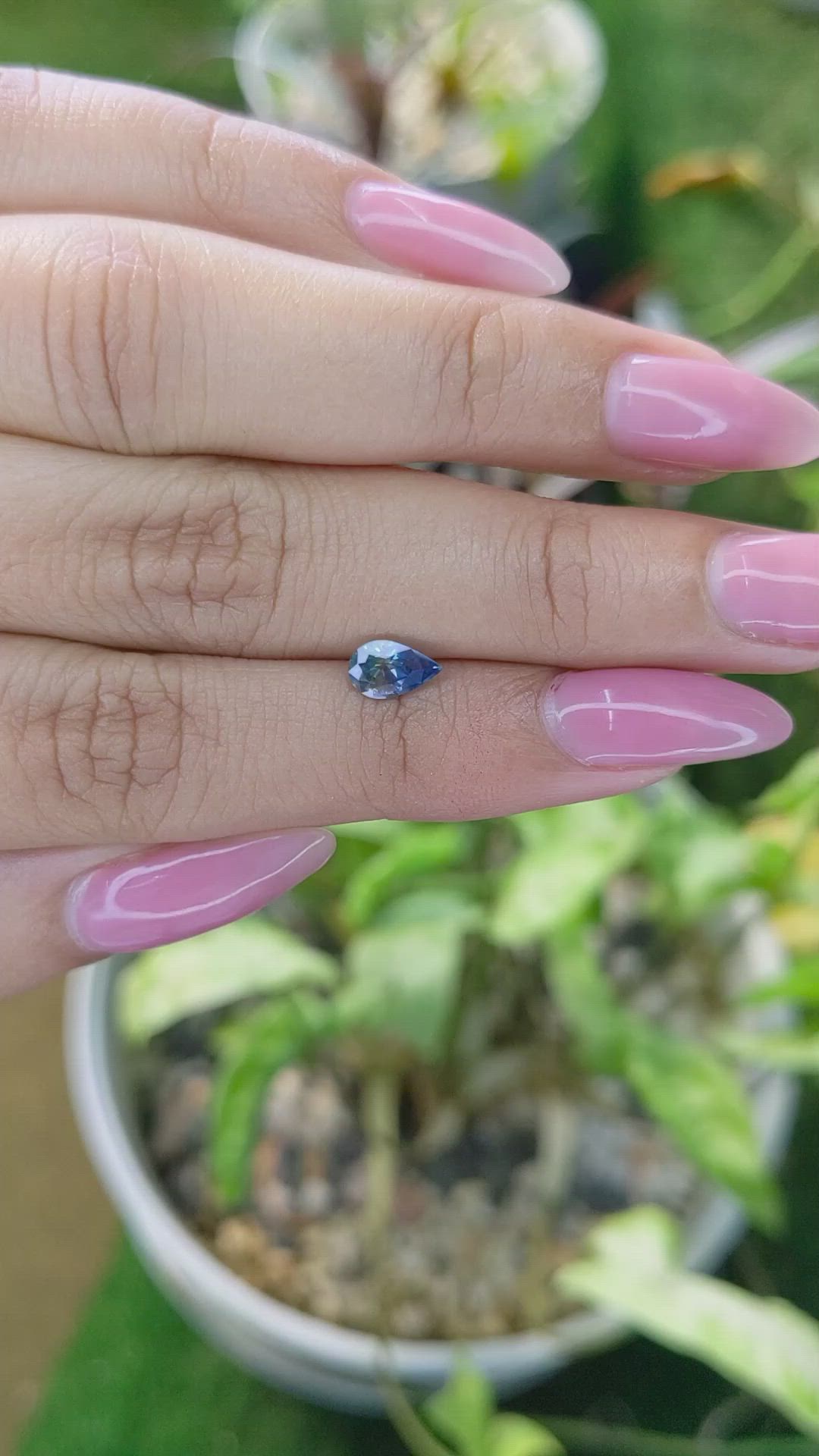 0.74 Ct. Bi Color Sapphire from Ceylon (Sri Lanka) Size Video