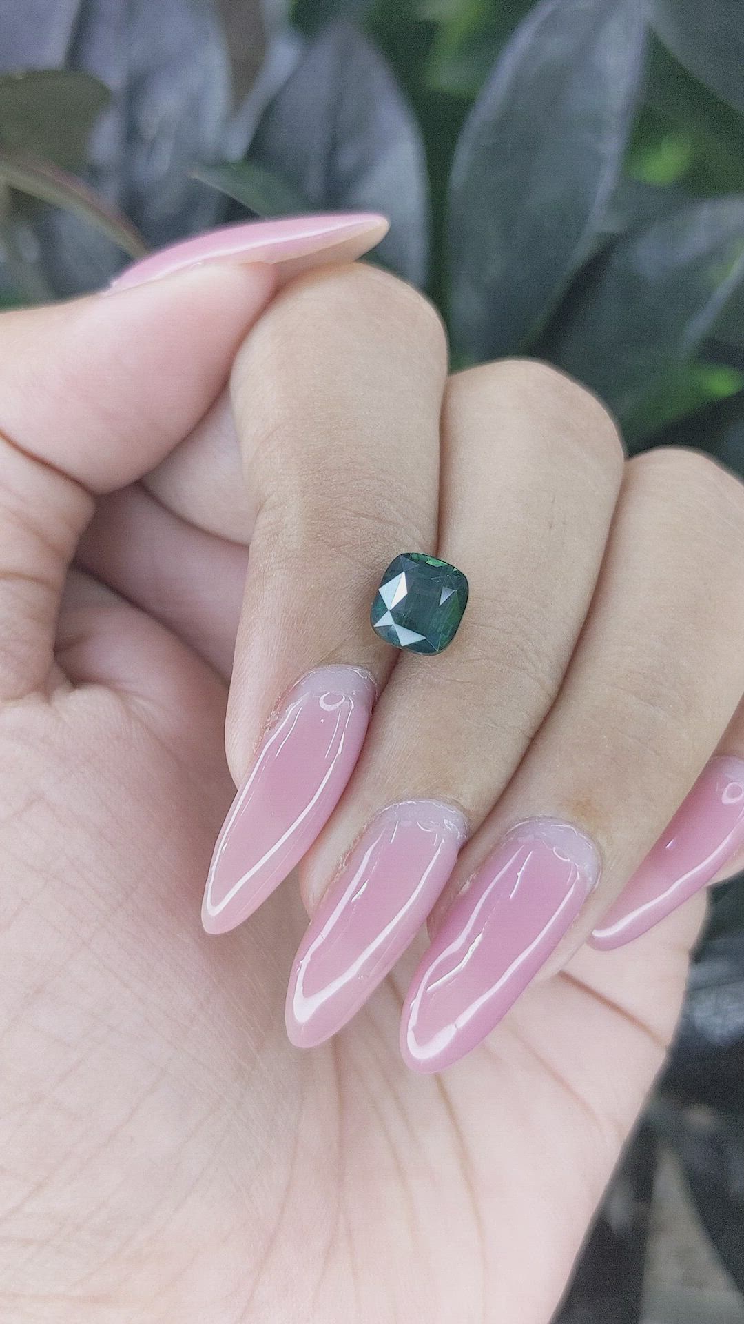 2.58 Ct. Green Sapphire from Ceylon (Sri Lanka) Size Video