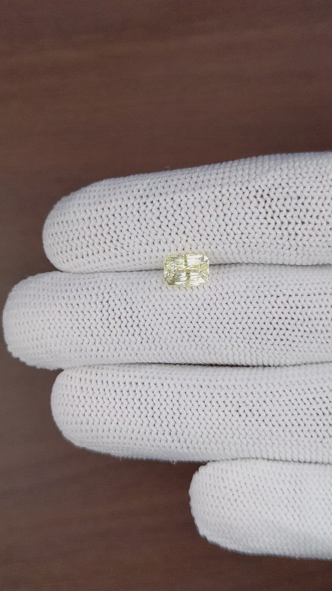 2.05 Ct. Yellow Sapphire from Ceylon (Sri Lanka) Size Video