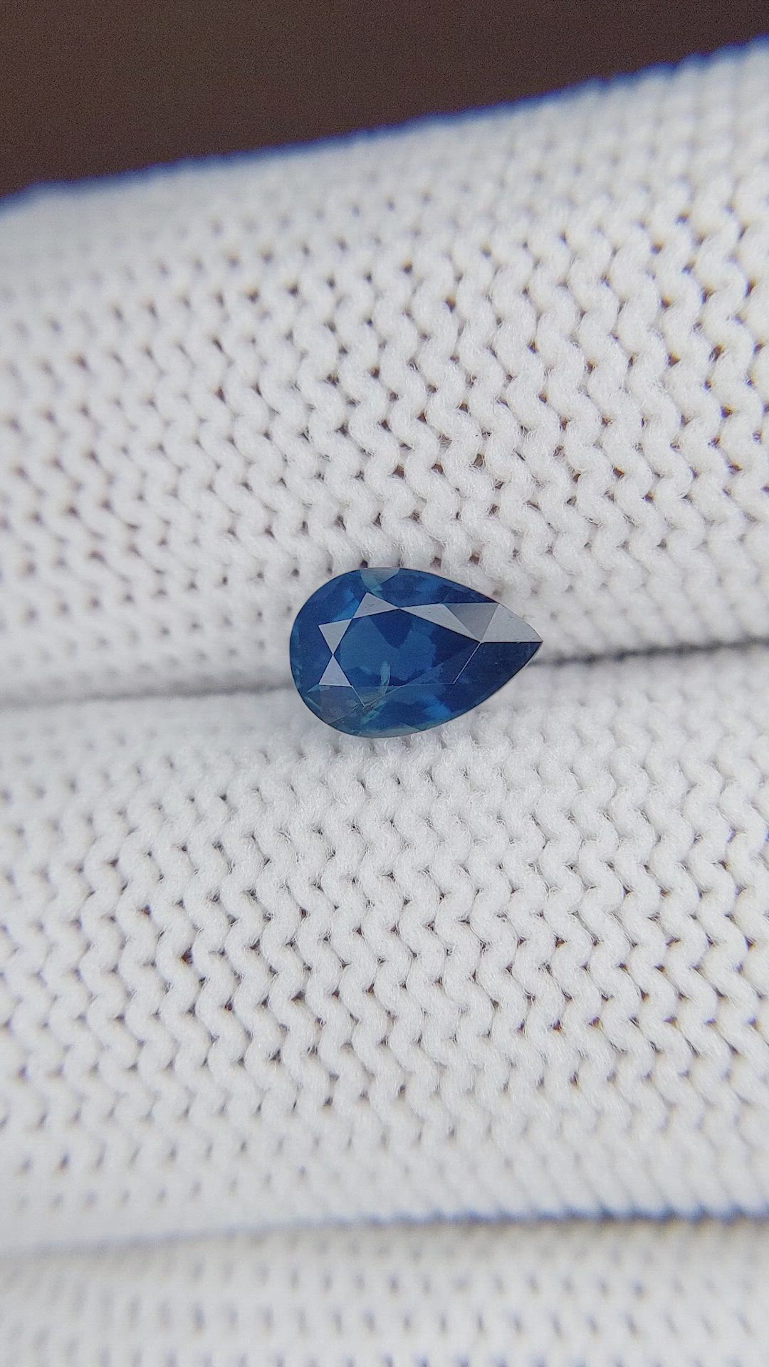 1.19 Ct. Blue Sapphire from Ceylon (Sri Lanka) Size Video