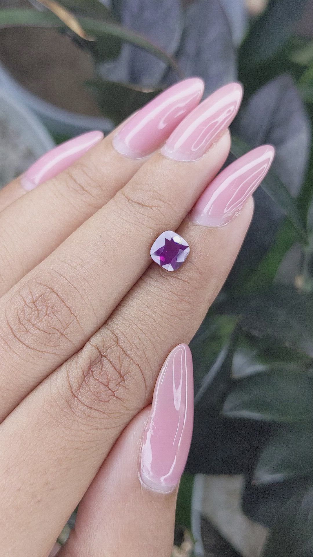 1.52 Ct. Pinkish Purple Sapphire from Ceylon (Sri Lanka) Size Video