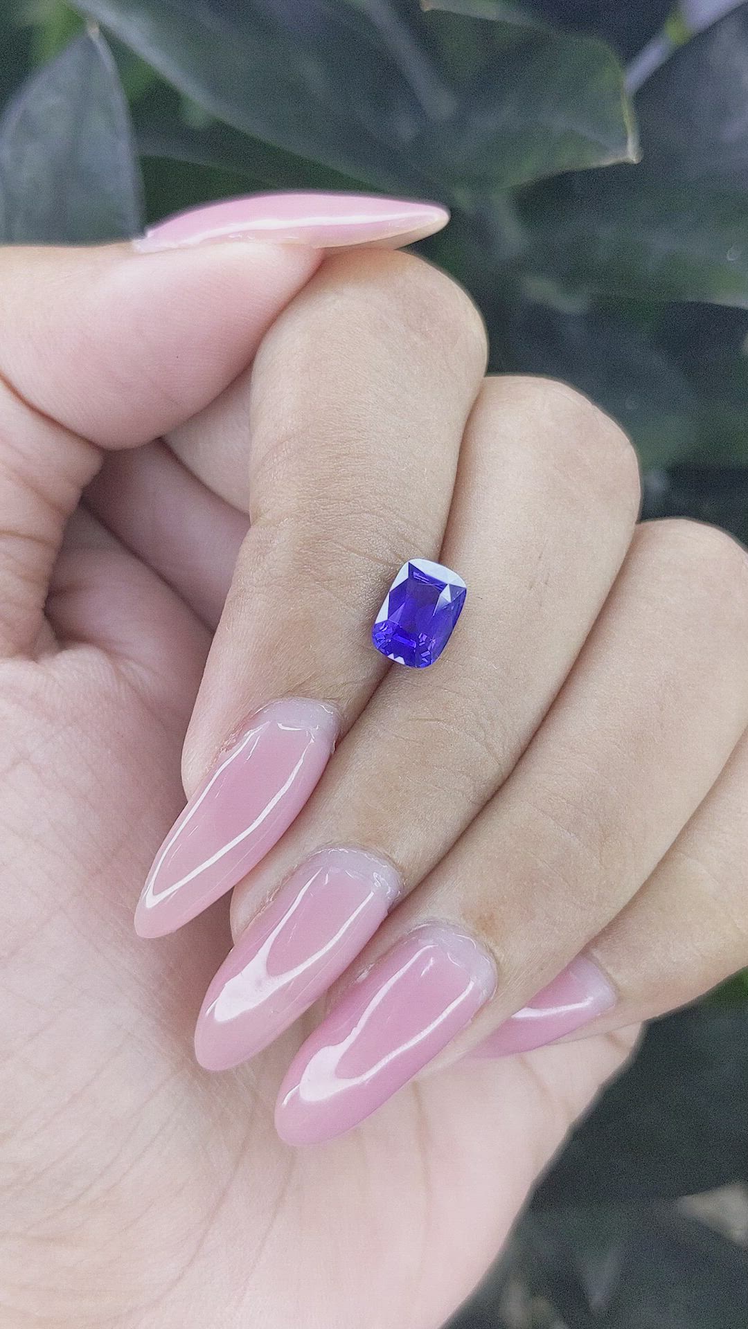 1.54 Ct. Violet Sapphire from Ceylon (Sri Lanka) Size Video