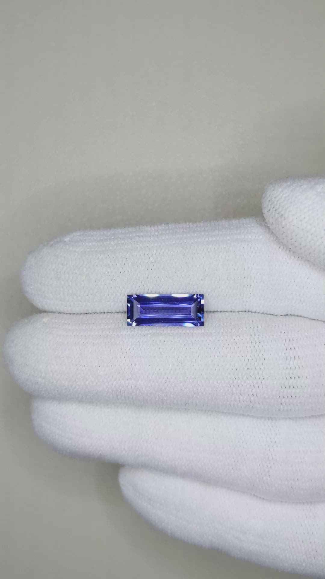 2.25 Ct. Blue Sapphire from Ceylon (Sri Lanka) Size Video