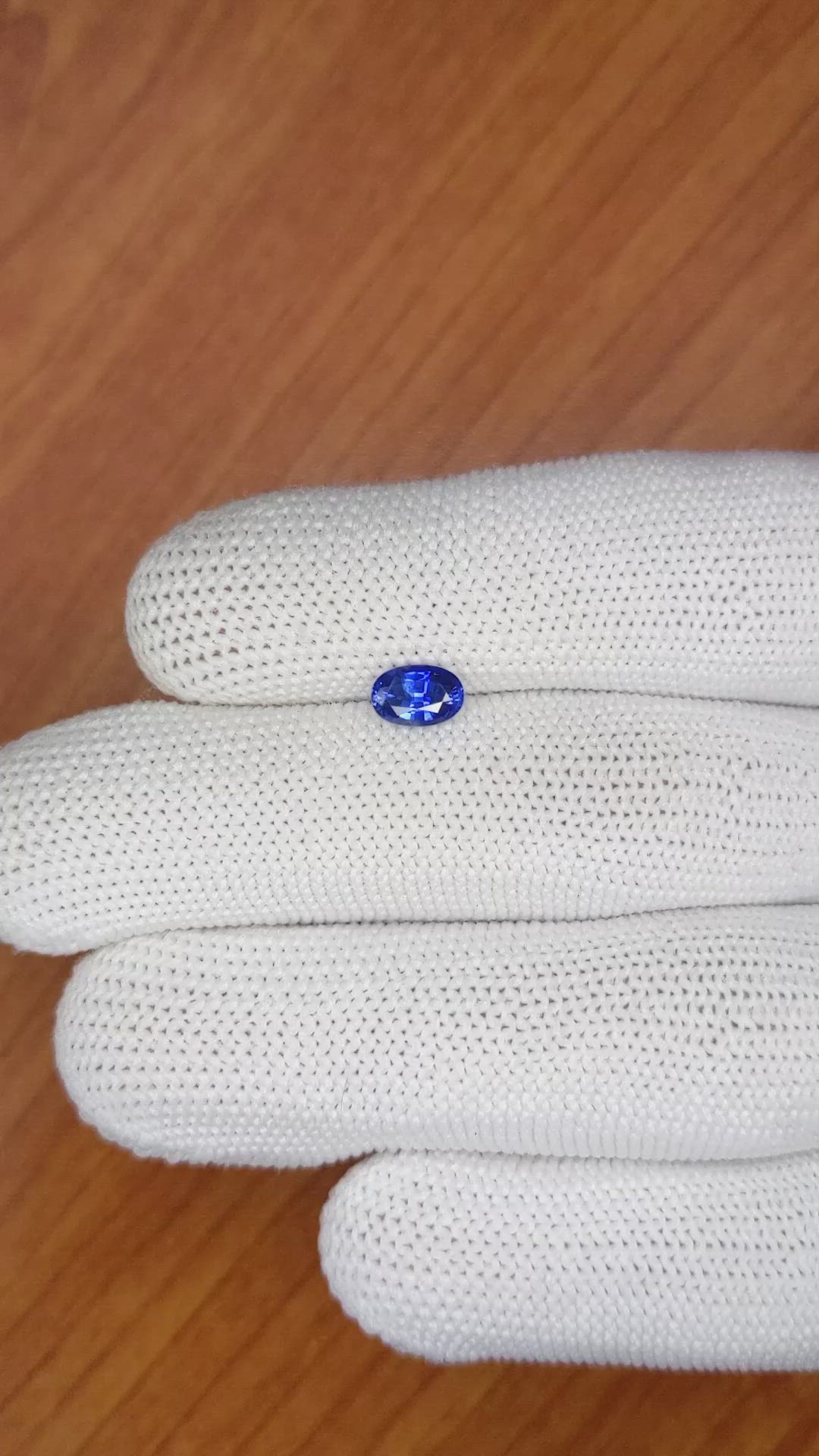 0.77 Ct. Blue Sapphire from Ceylon (Sri Lanka) Size Video