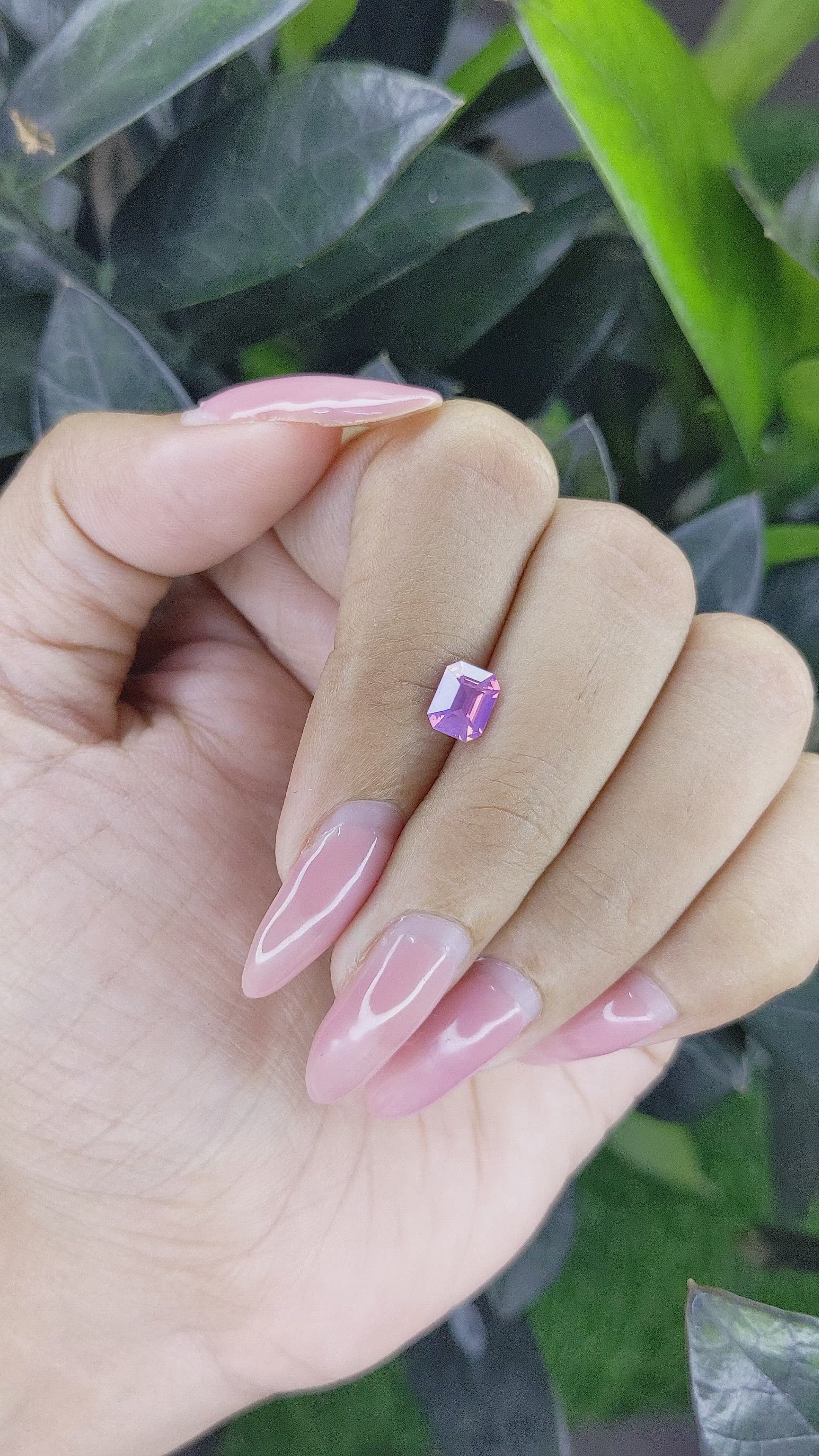 1.04 Ct. Purplish Pink Sapphire from Ceylon (Sri Lanka) Size Video