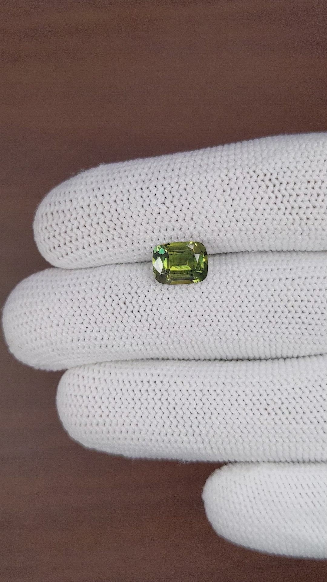 2.75 Ct. Yellowish Green Sapphire from Australia Size Video