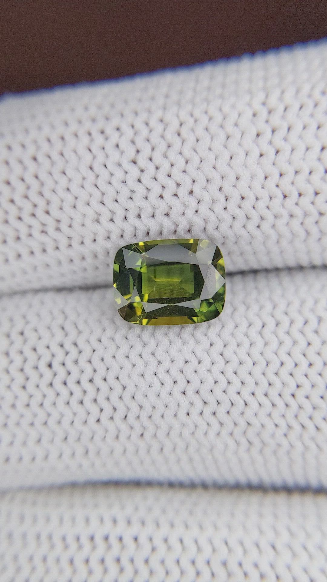 2.75 Ct. Yellowish Green Sapphire from Australia Size Video