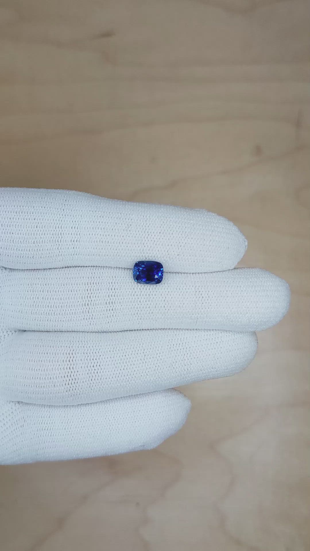 1.75 Ct. Blue Sapphire from Ceylon (Sri Lanka) Size Video