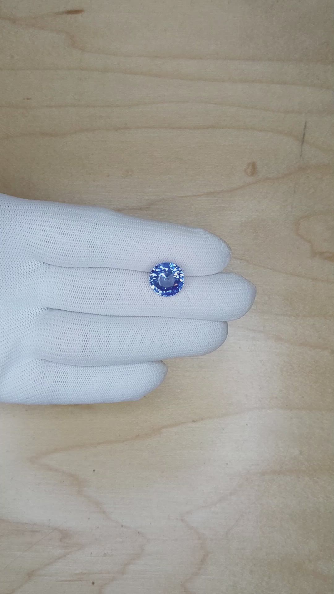 6.68 Ct. Blue Sapphire from Ceylon (Sri Lanka) Size Video