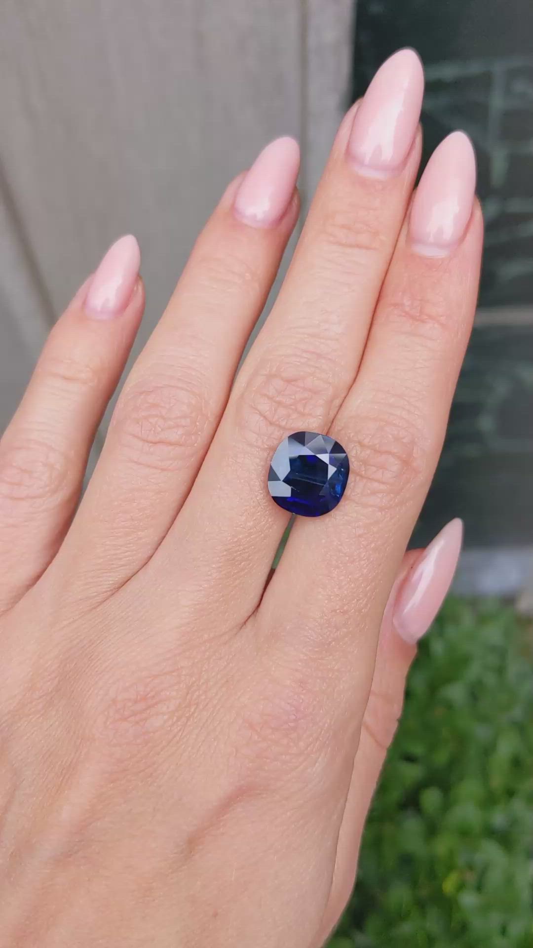 7.45 Ct. Blue Sapphire from Ceylon (Sri Lanka) Size Video