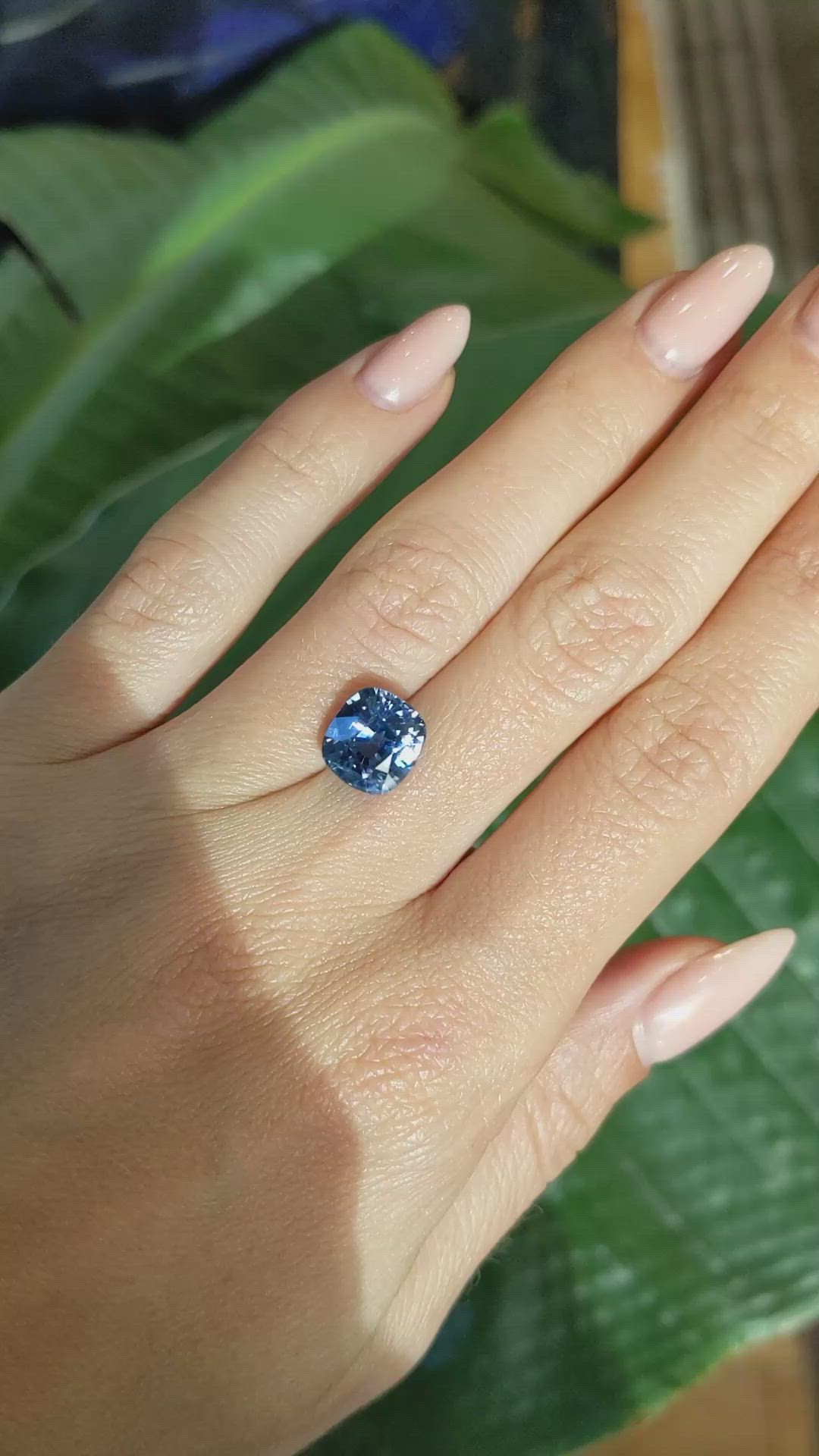 5.03 Ct. Blue Sapphire from Ceylon (Sri Lanka) Size Video