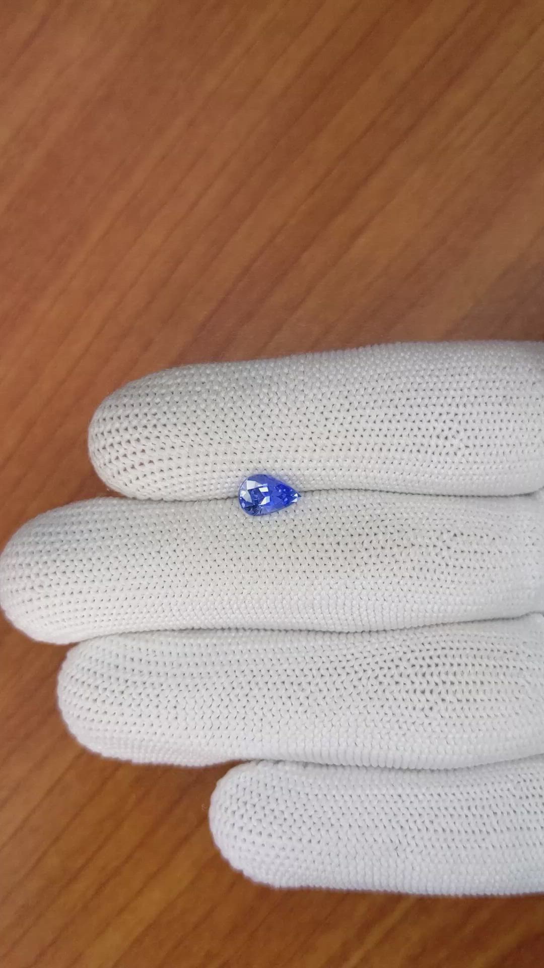 1.06 Ct. Blue Sapphire from Ceylon (Sri Lanka) Size Video