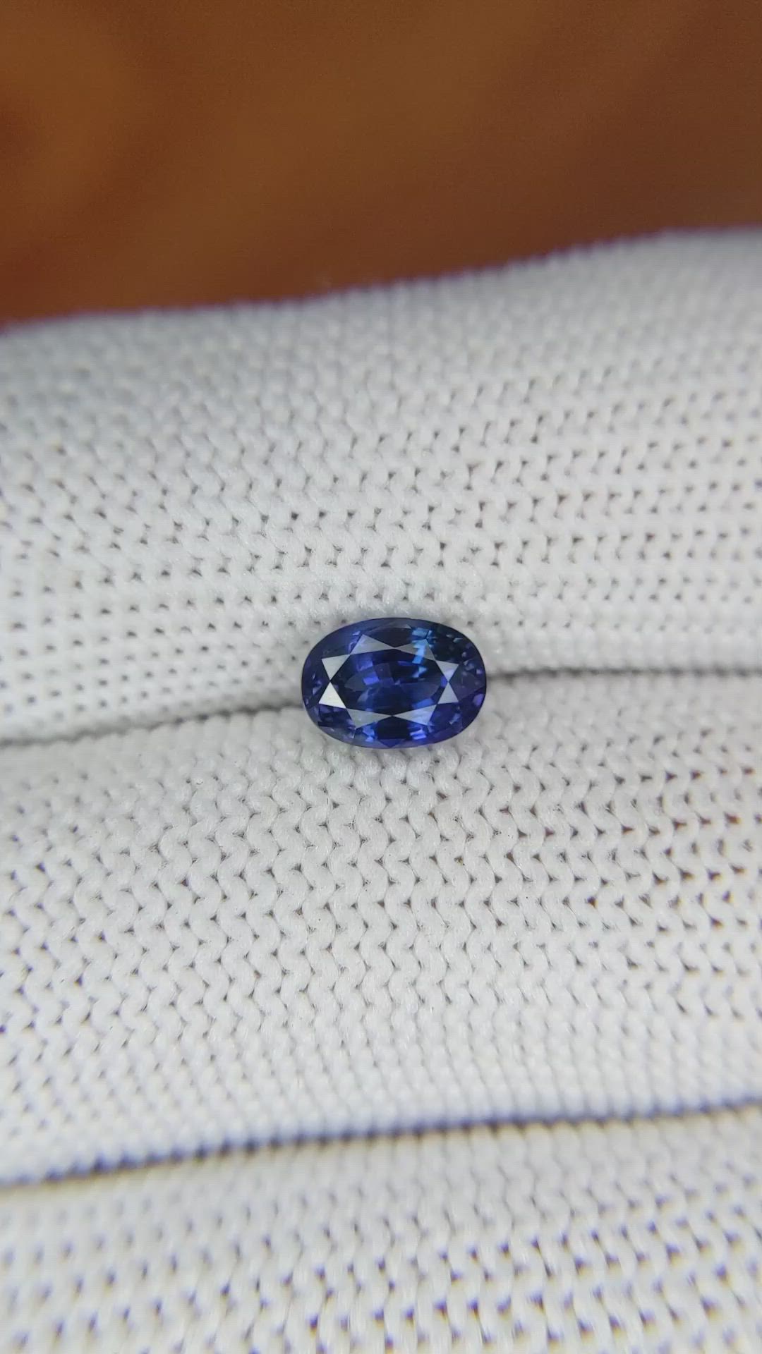 1.38 Ct. Blue Sapphire from Ceylon (Sri Lanka) Size Video