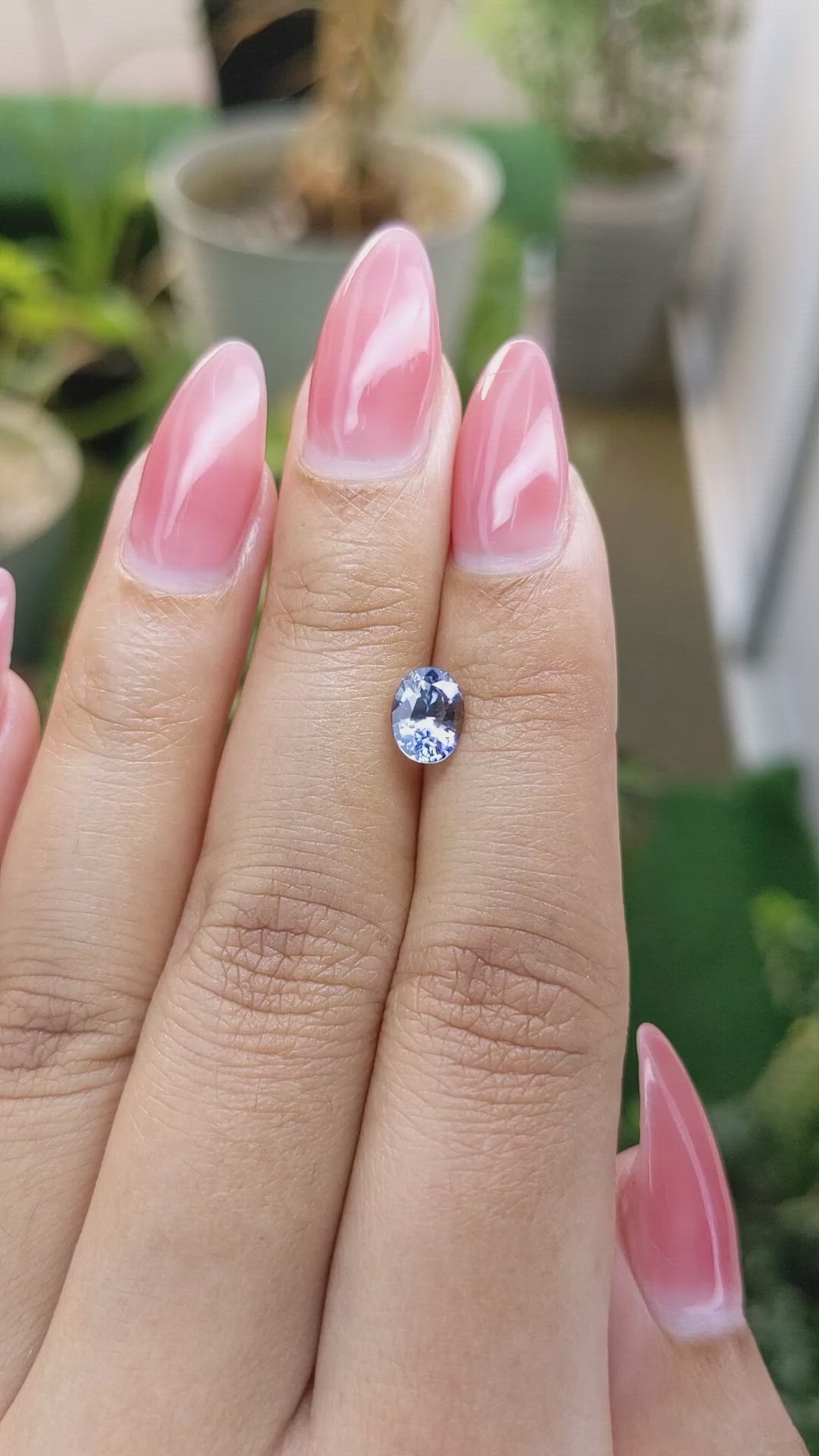 1.27 Ct. Bi Color Sapphire from Ceylon (Sri Lanka) Size Video