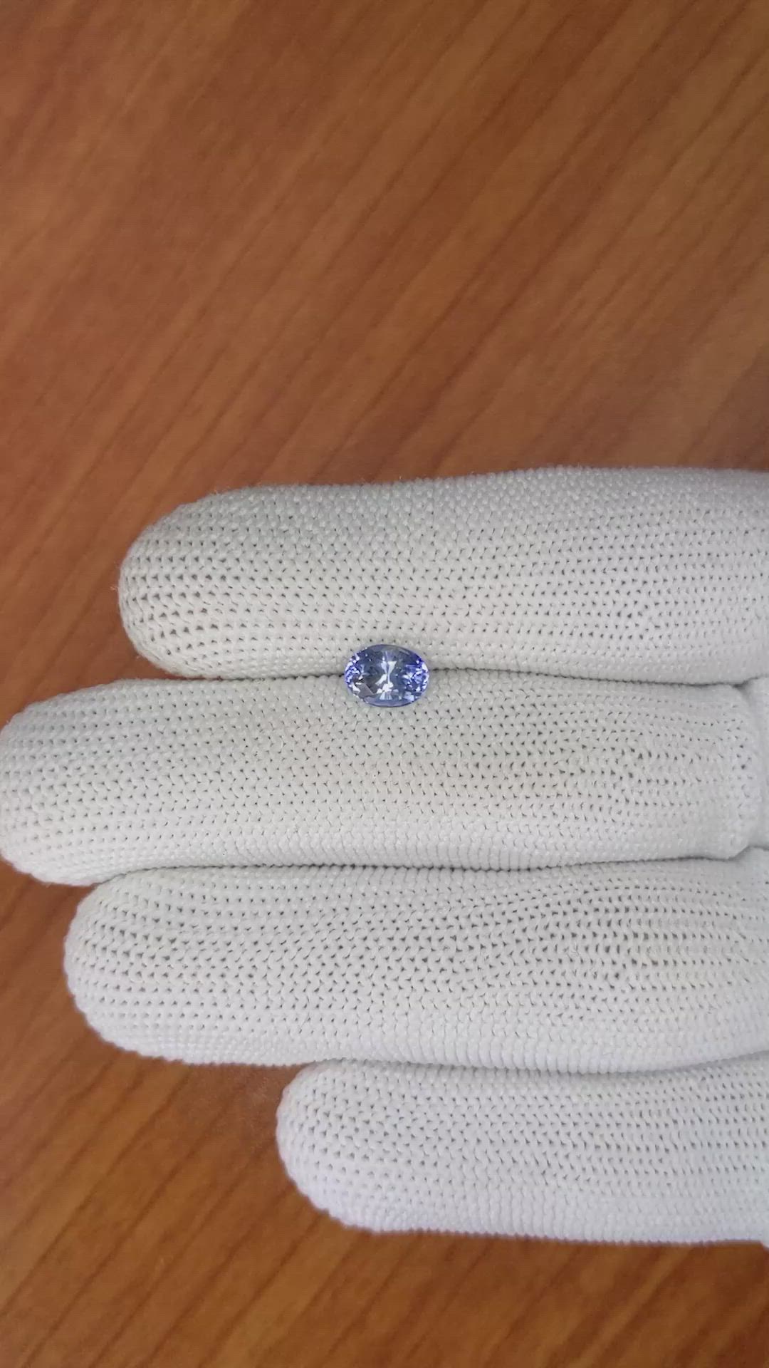 1.27 Ct. Bi Color Sapphire from Ceylon (Sri Lanka) Size Video