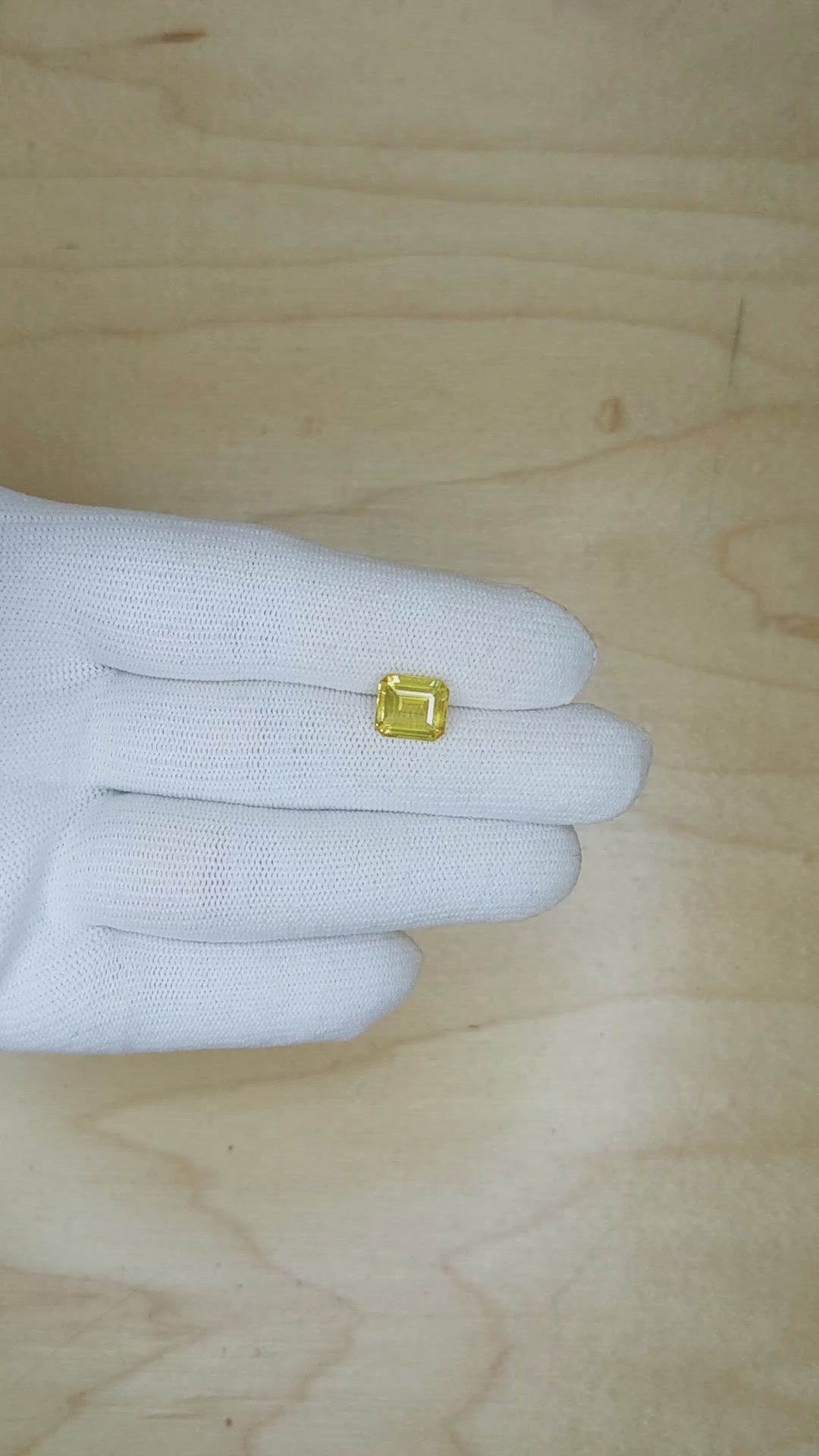 3.13 Ct. Yellow Sapphire from Ceylon (Sri Lanka) Size Video