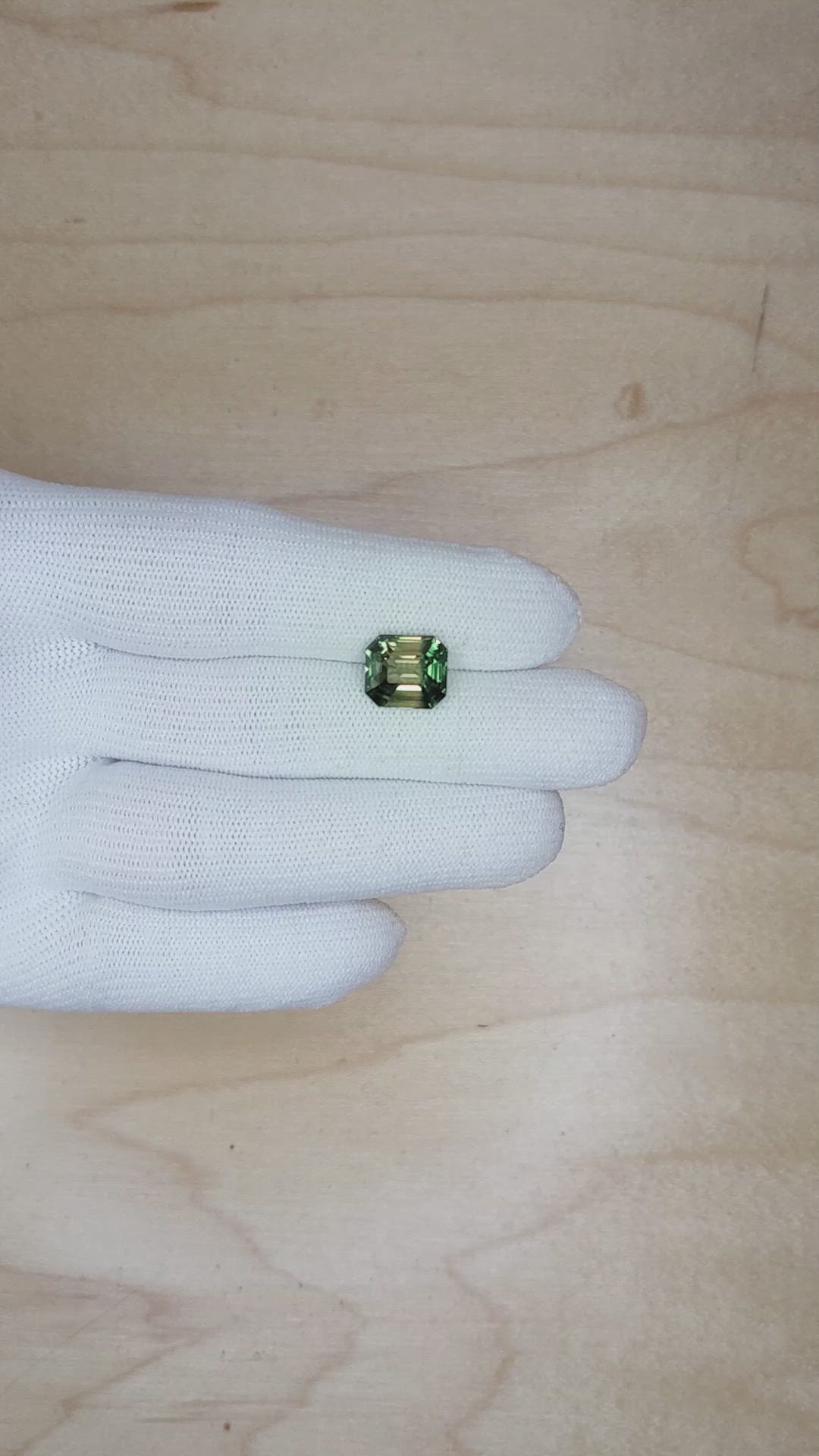 5.07 Ct. Bi Color Sapphire from Madagascar Size Video