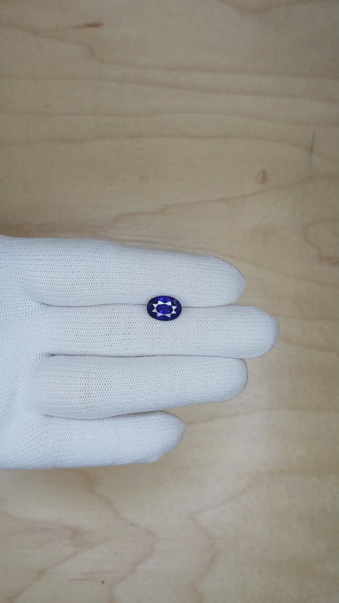 3.06 Ct. Blue Sapphire from Ceylon (Sri Lanka) Size Video
