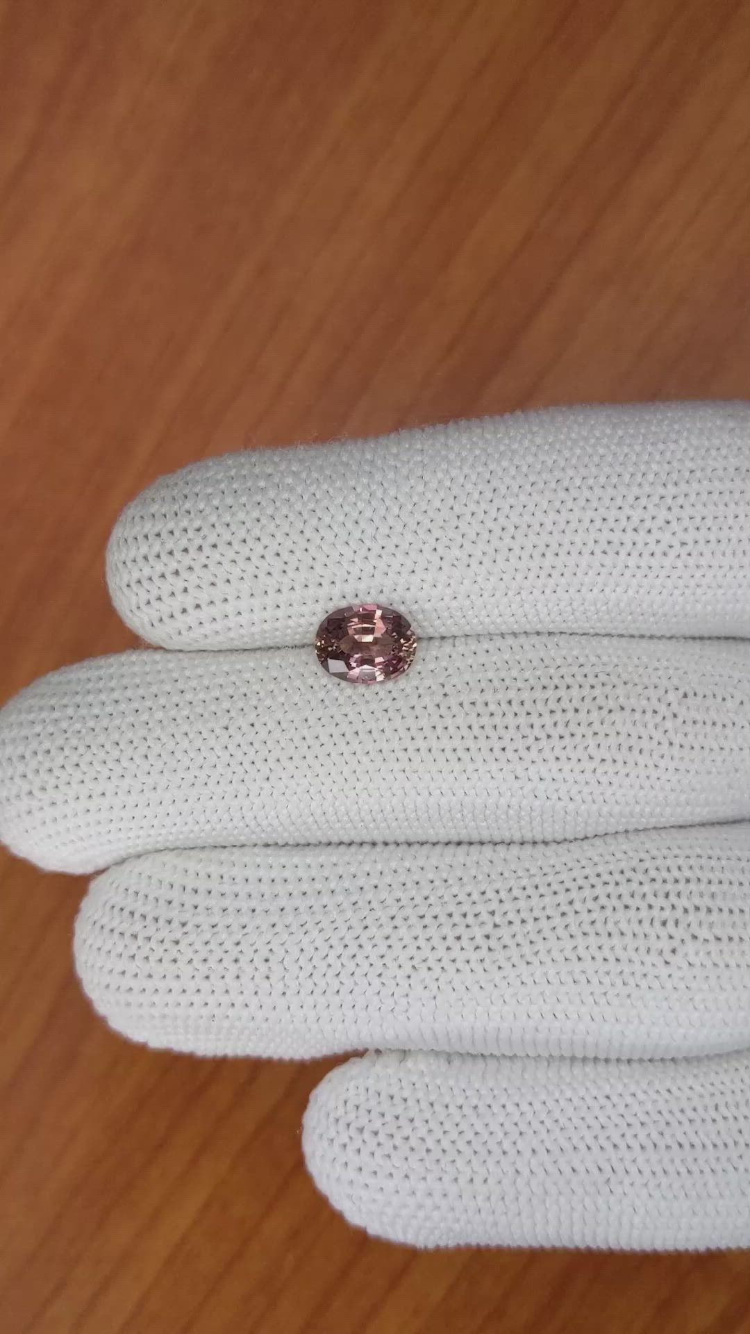 1.50 Ct. Pinkish Brown Sapphire from Ceylon (Sri Lanka) Size Video