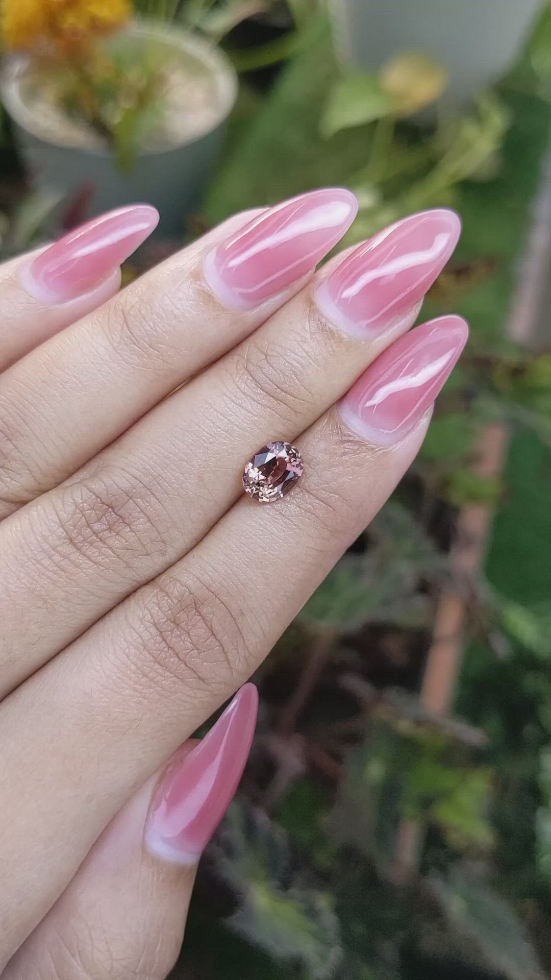 1.50 Ct. Pinkish Brown Sapphire from Ceylon (Sri Lanka) Size Video