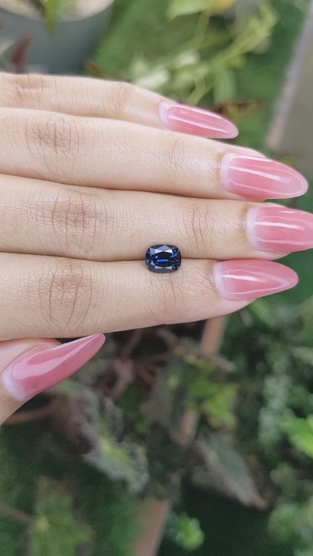 1.73 Ct. Blue Sapphire from Ceylon (Sri Lanka) Size Video