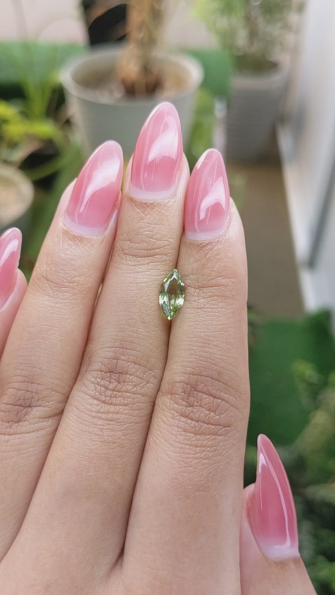 1.12 Ct. Yellowish Green Sapphire from Ceylon (Sri Lanka) Size Video
