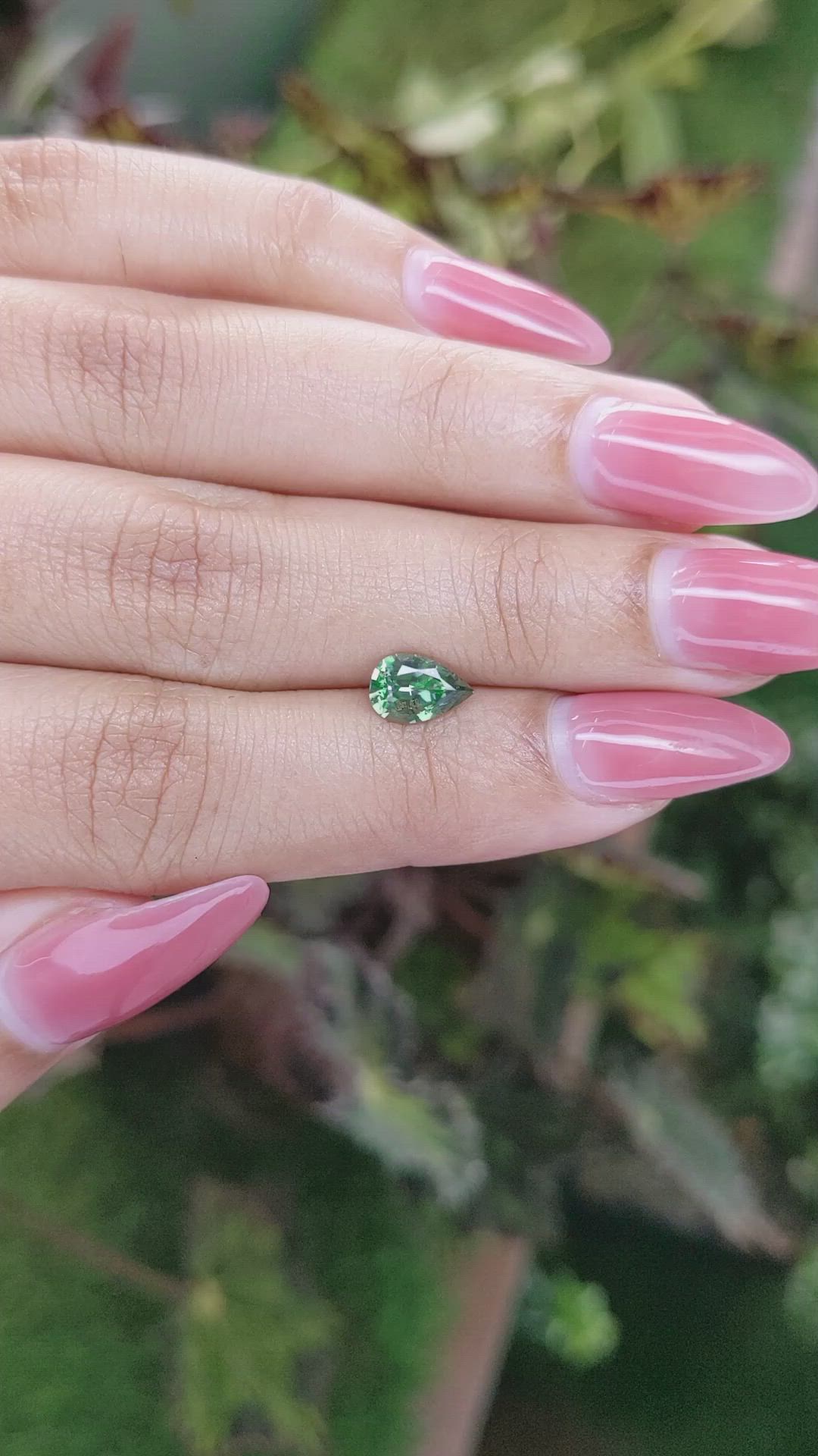 1.07 Ct. Green Sapphire from Ceylon (Sri Lanka) Size Video