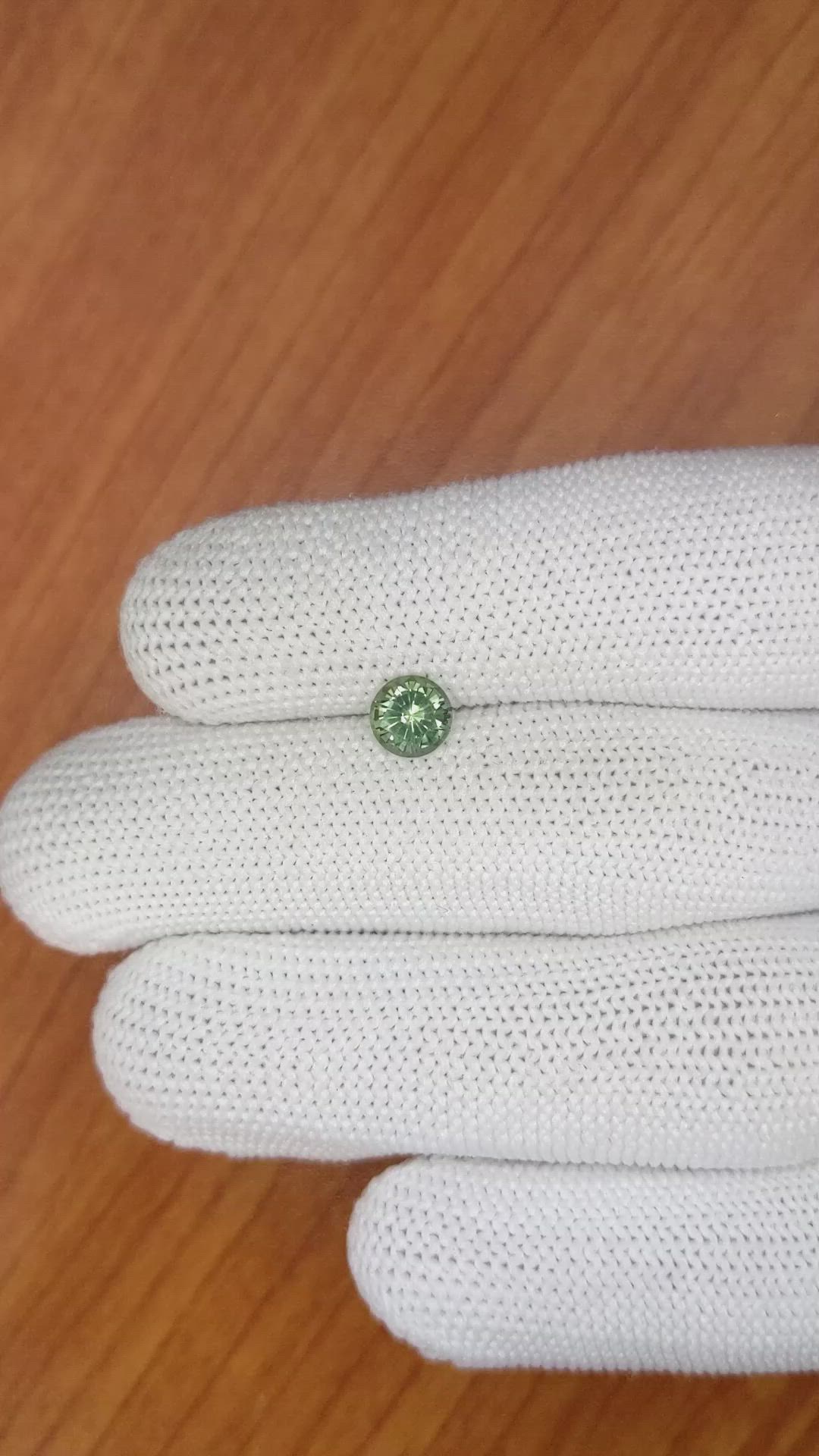0.98 Ct. Green Sapphire from Ceylon (Sri Lanka) Size Video