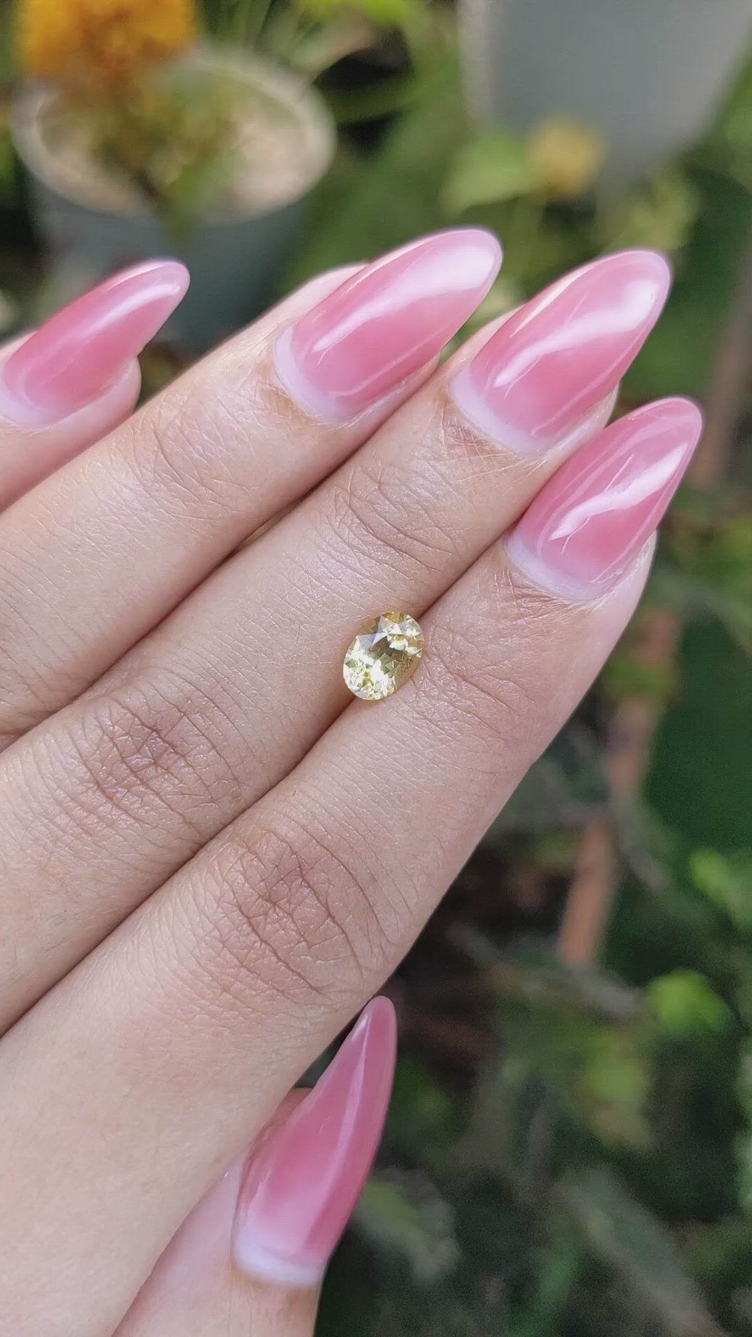 1.11 Ct. Yellow Sapphire from Ceylon (Sri Lanka) Size Video