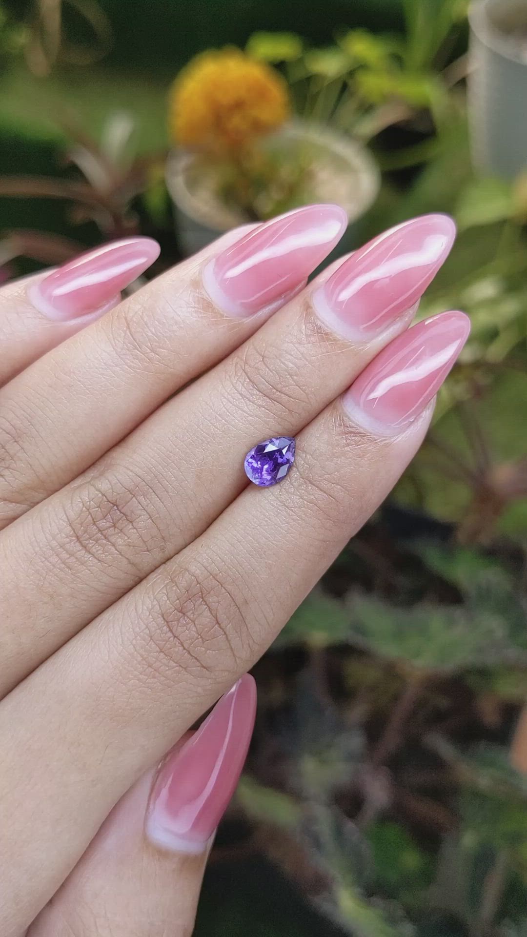 1.00 Ct. Purple Sapphire from Ceylon (Sri Lanka) Size Video