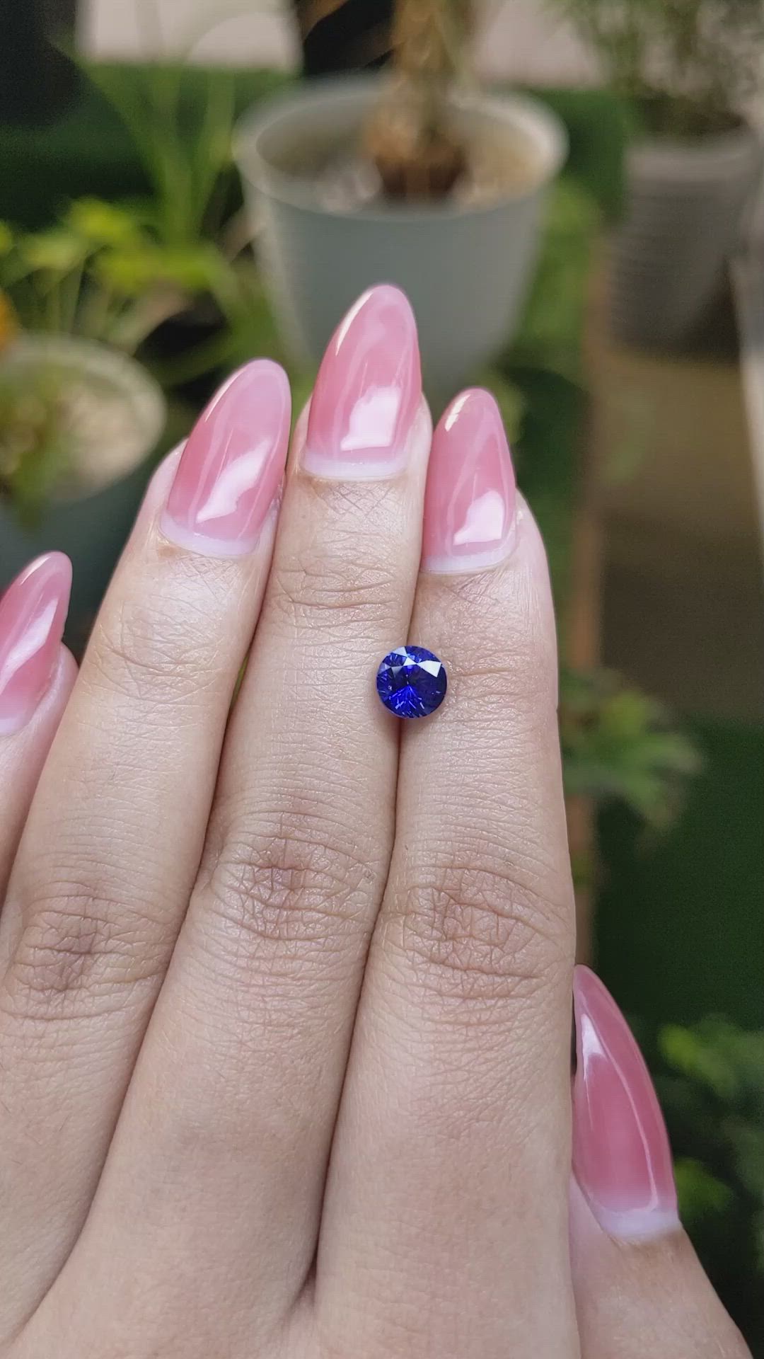 1.53 Ct. Blue Sapphire from Ceylon (Sri Lanka) Size Video