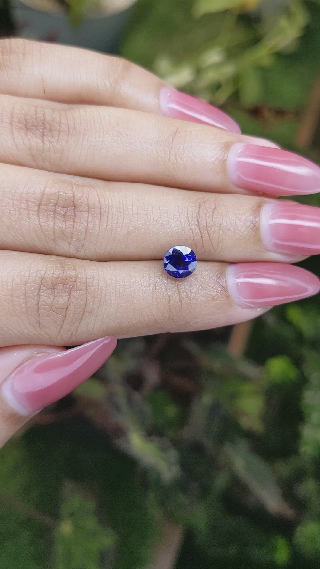 1.53 Ct. Blue Sapphire from Ceylon (Sri Lanka) Size Video