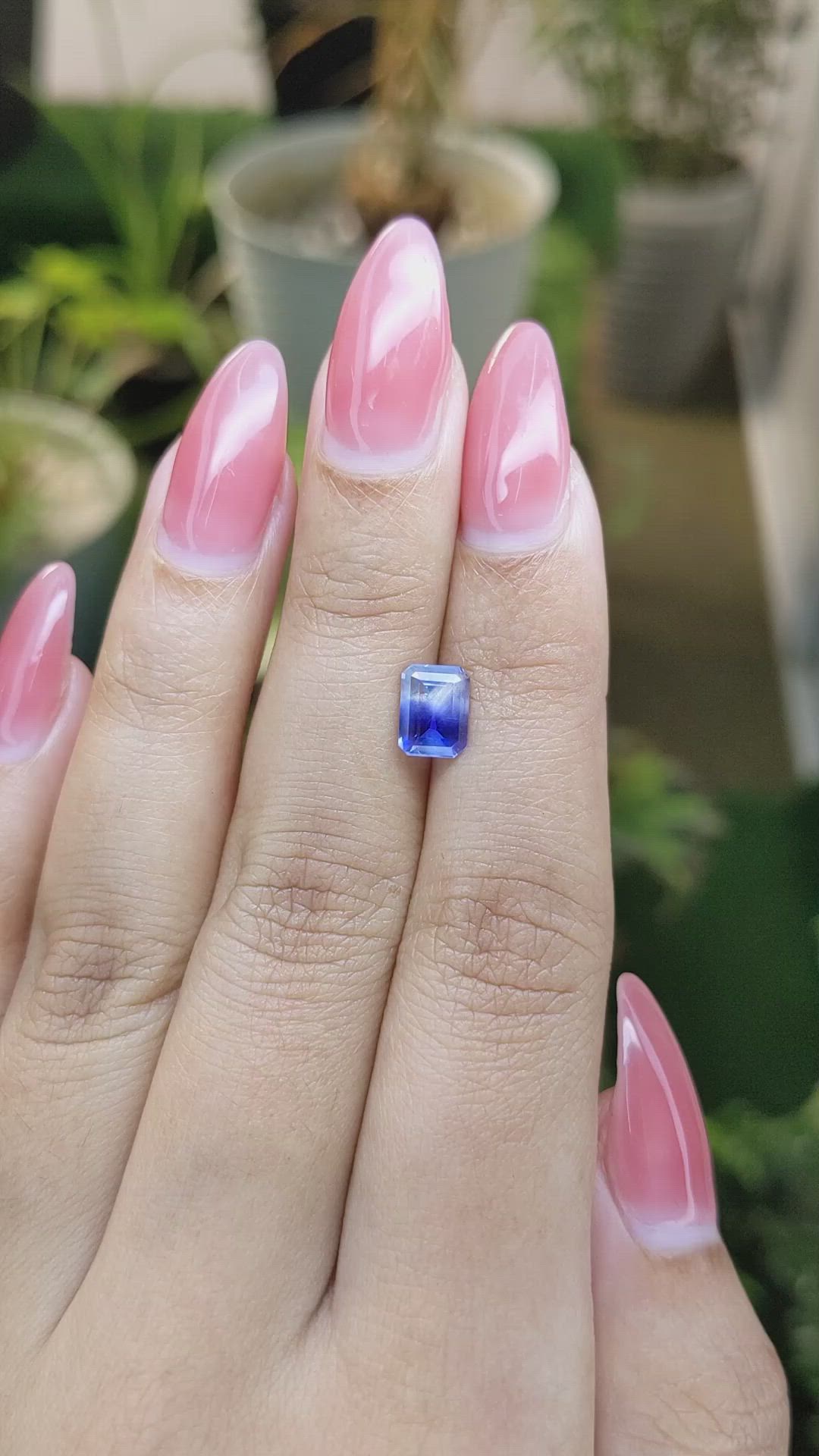 1.46 Ct. Bi Color Sapphire from Ceylon (Sri Lanka) Size Video
