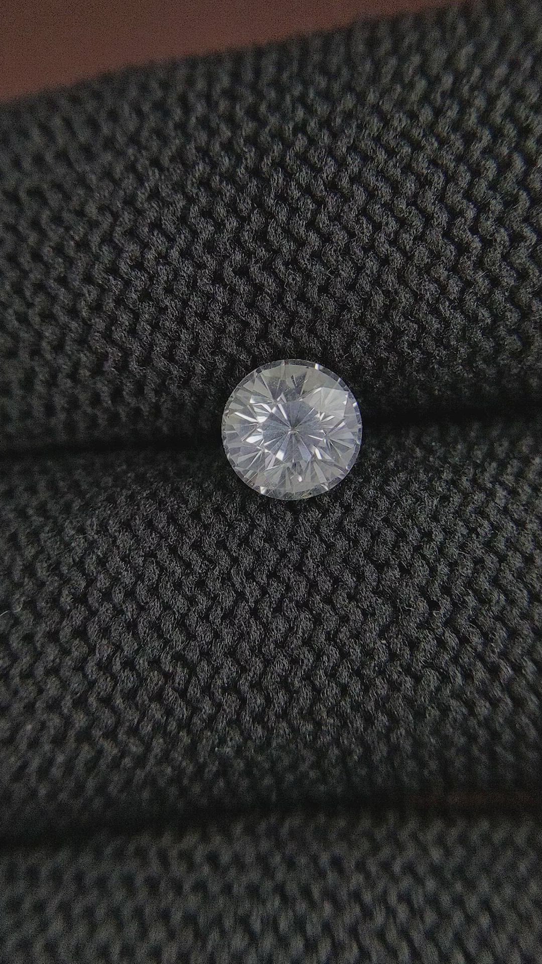 1.41 Ct. White Sapphire from Ceylon (Sri Lanka) Size Video