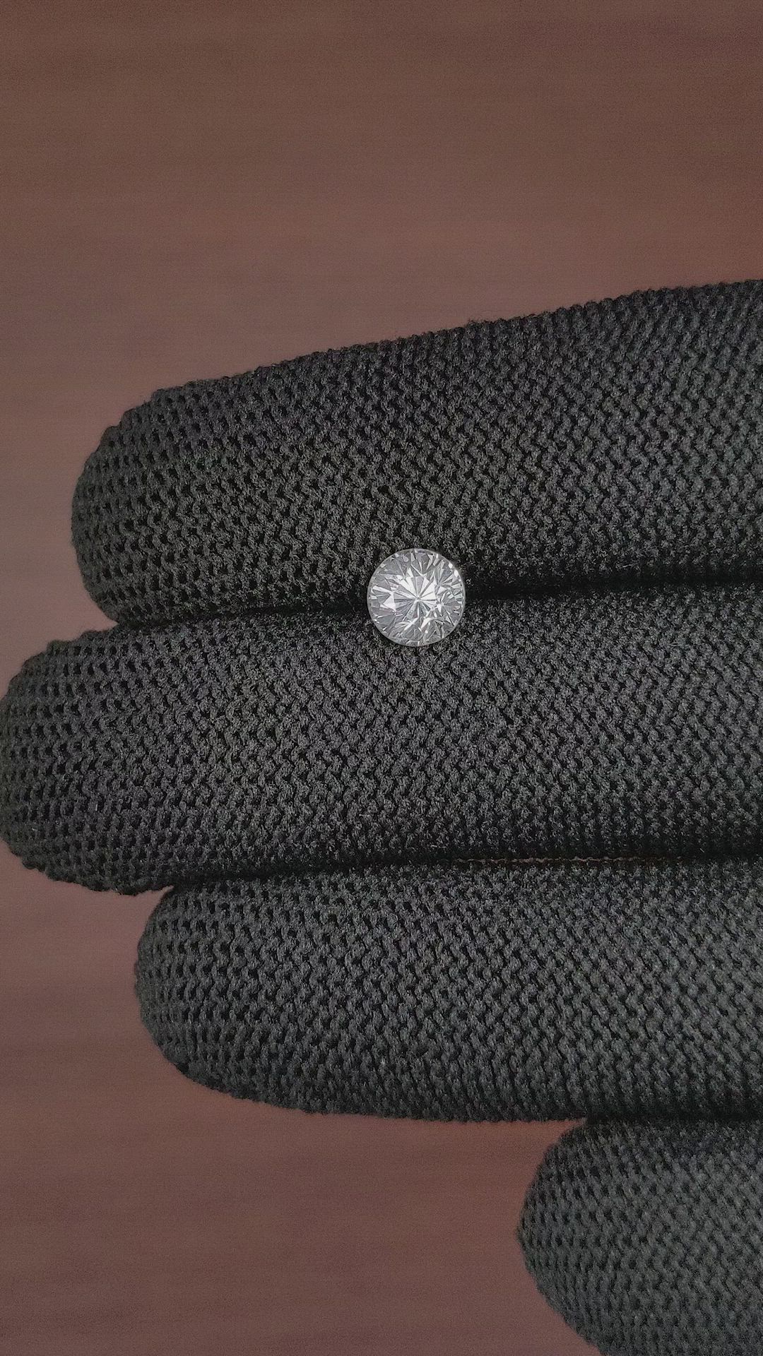 1.41 Ct. White Sapphire from Ceylon (Sri Lanka) Size Video