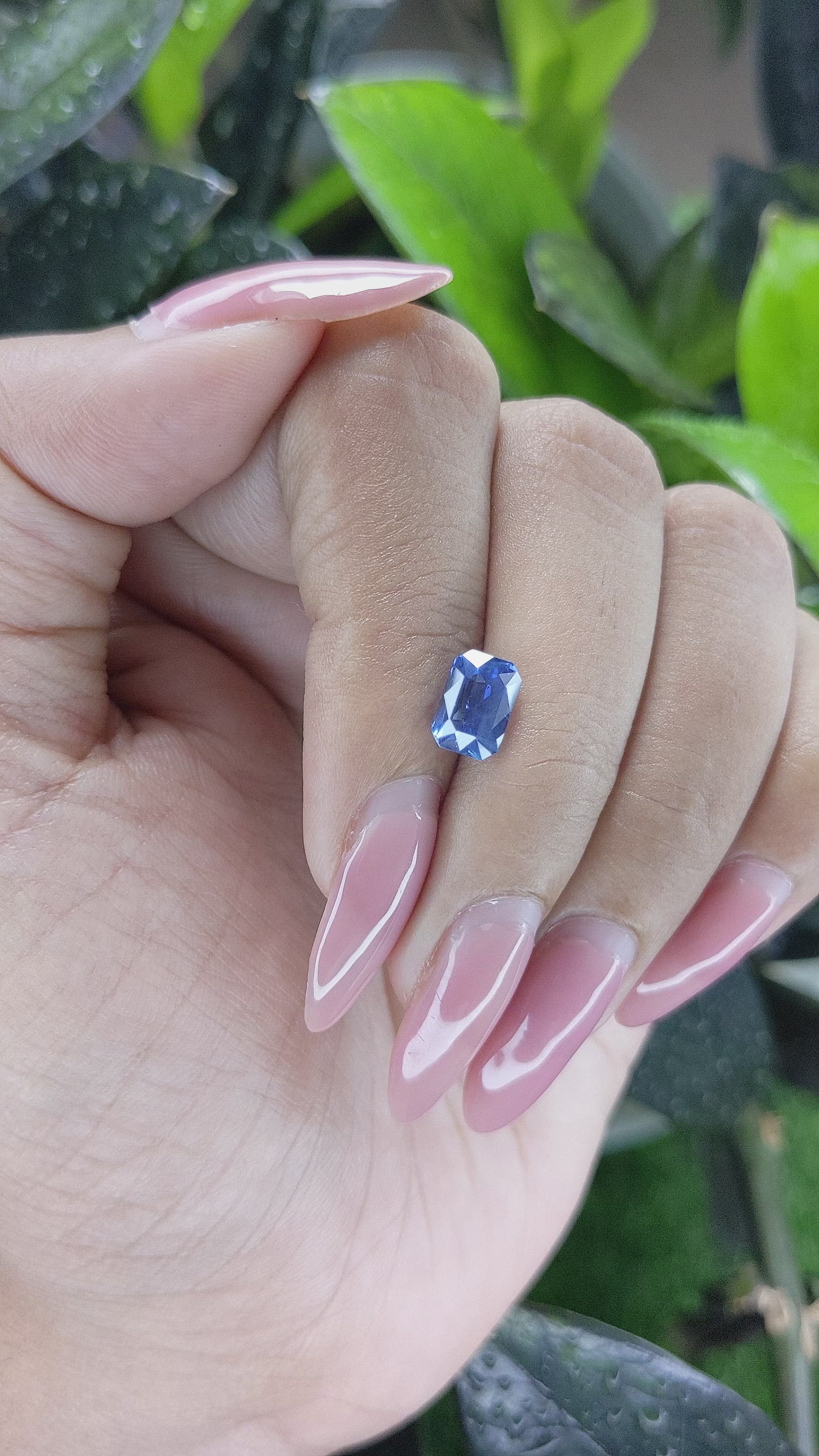 2.10 Ct. Blue Sapphire from Ceylon (Sri Lanka) Size Video