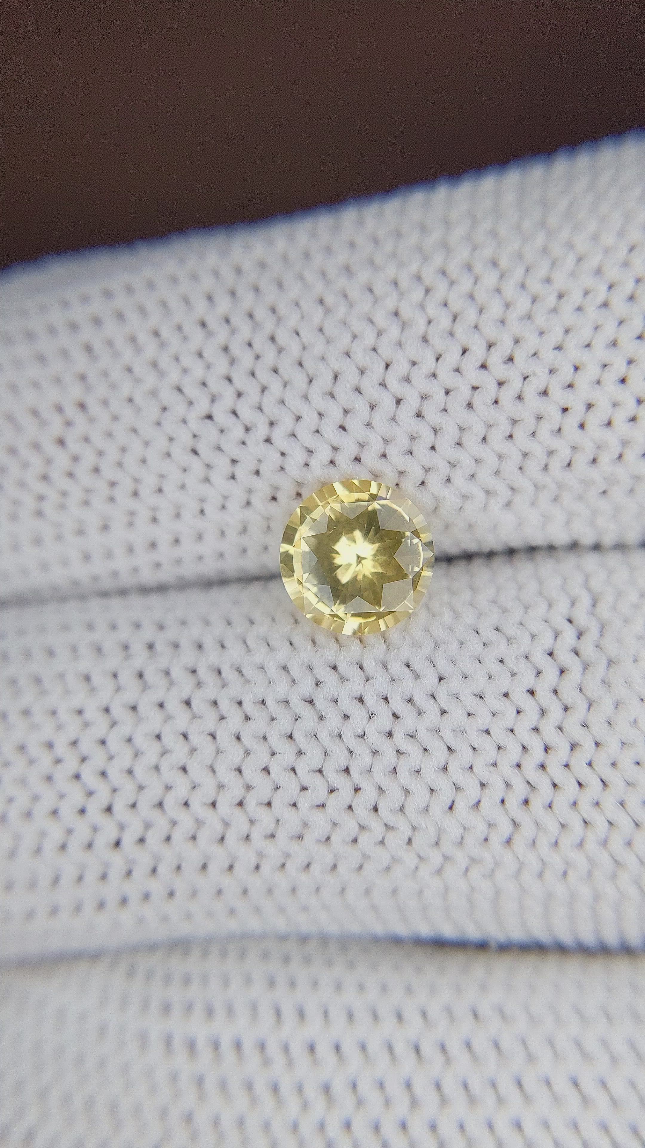 1.39 Ct. Yellow Sapphire from Ceylon (Sri Lanka) Size Video
