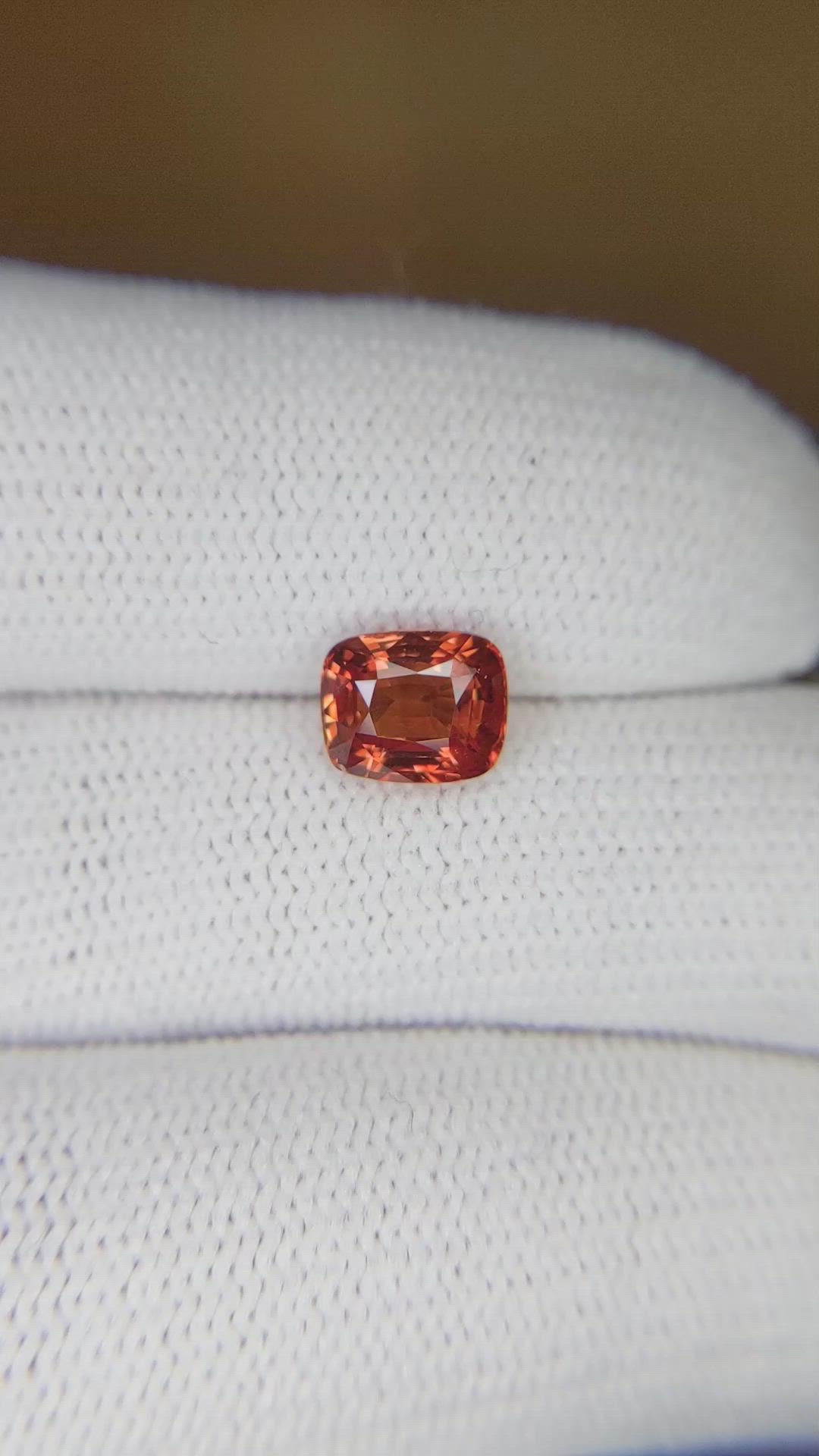 1.62 Ct. Padparadscha Sapphire from Ceylon (Sri Lanka) Size Video