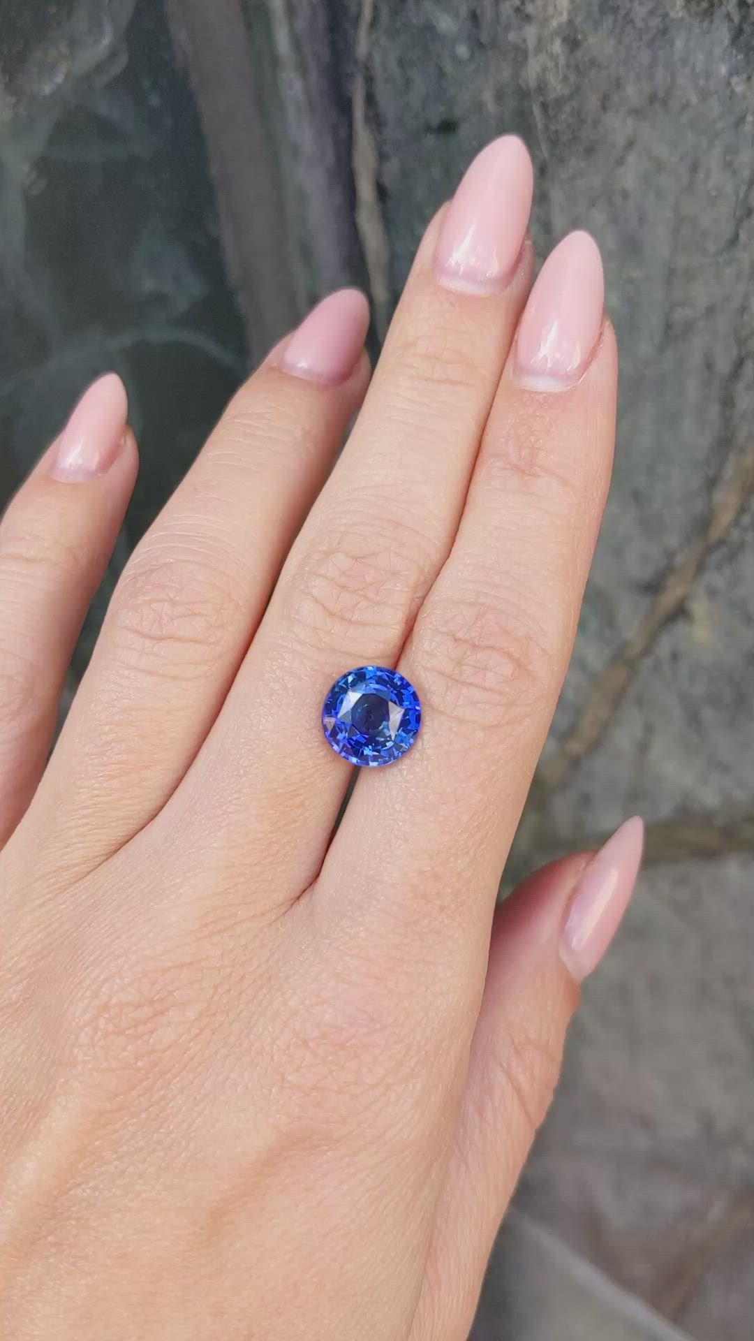 5.12 Ct. Blue Sapphire from Ceylon (Sri Lanka) Size Video