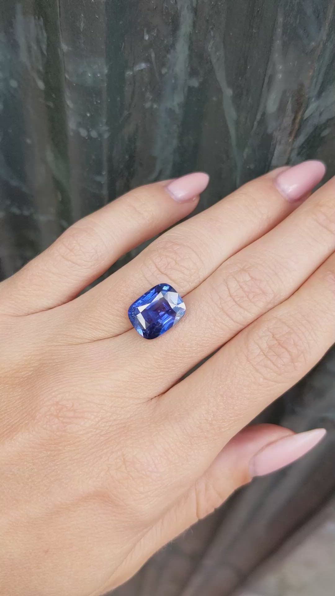 6.22 Ct. Blue Sapphire from Ceylon (Sri Lanka) Size Video