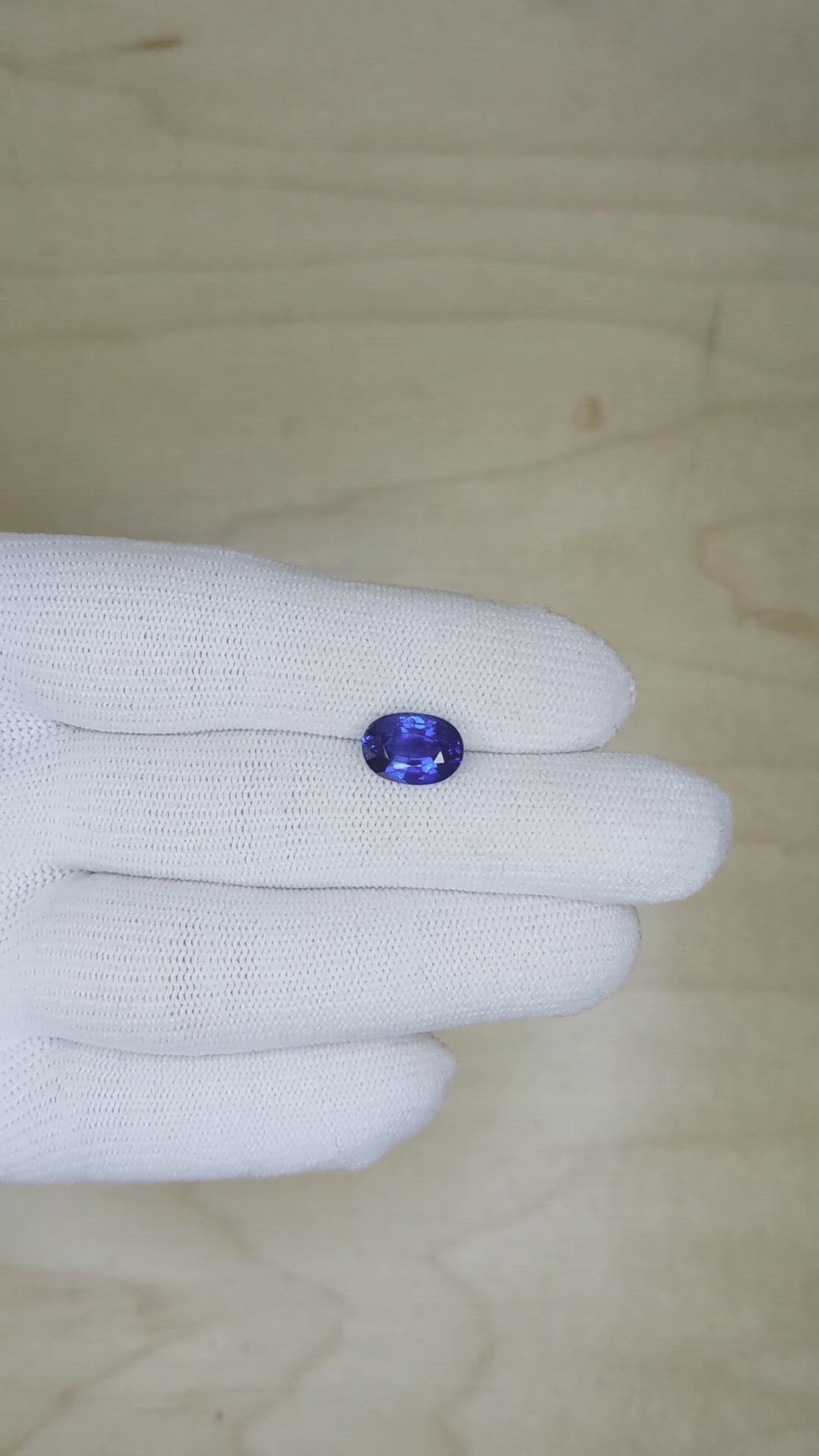 3.27 Ct. Blue Sapphire from Ceylon (Sri Lanka) Size Video