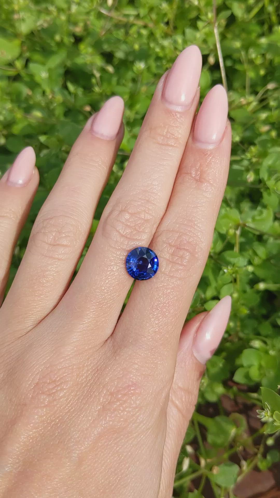 3.16 Ct. Blue Sapphire from Ceylon (Sri Lanka) Size Video