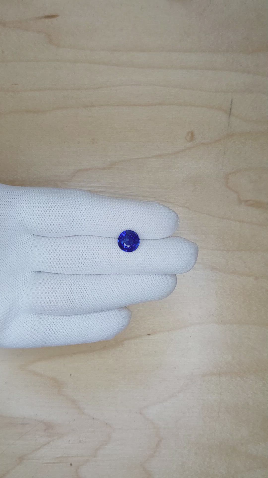 3.16 Ct. Blue Sapphire from Ceylon (Sri Lanka) Size Video