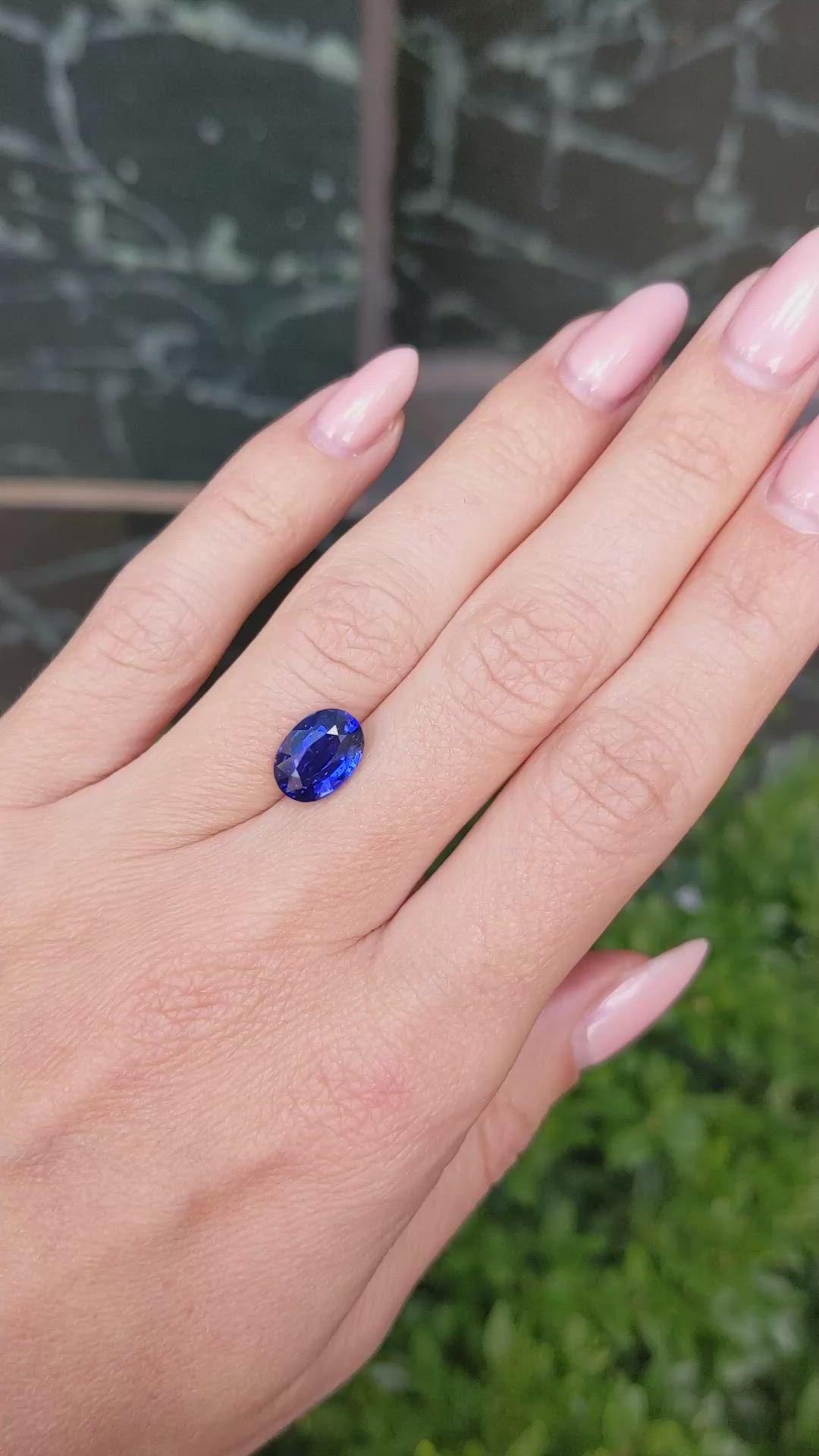 3.33 Ct. Blue Sapphire from Ceylon (Sri Lanka) Size Video