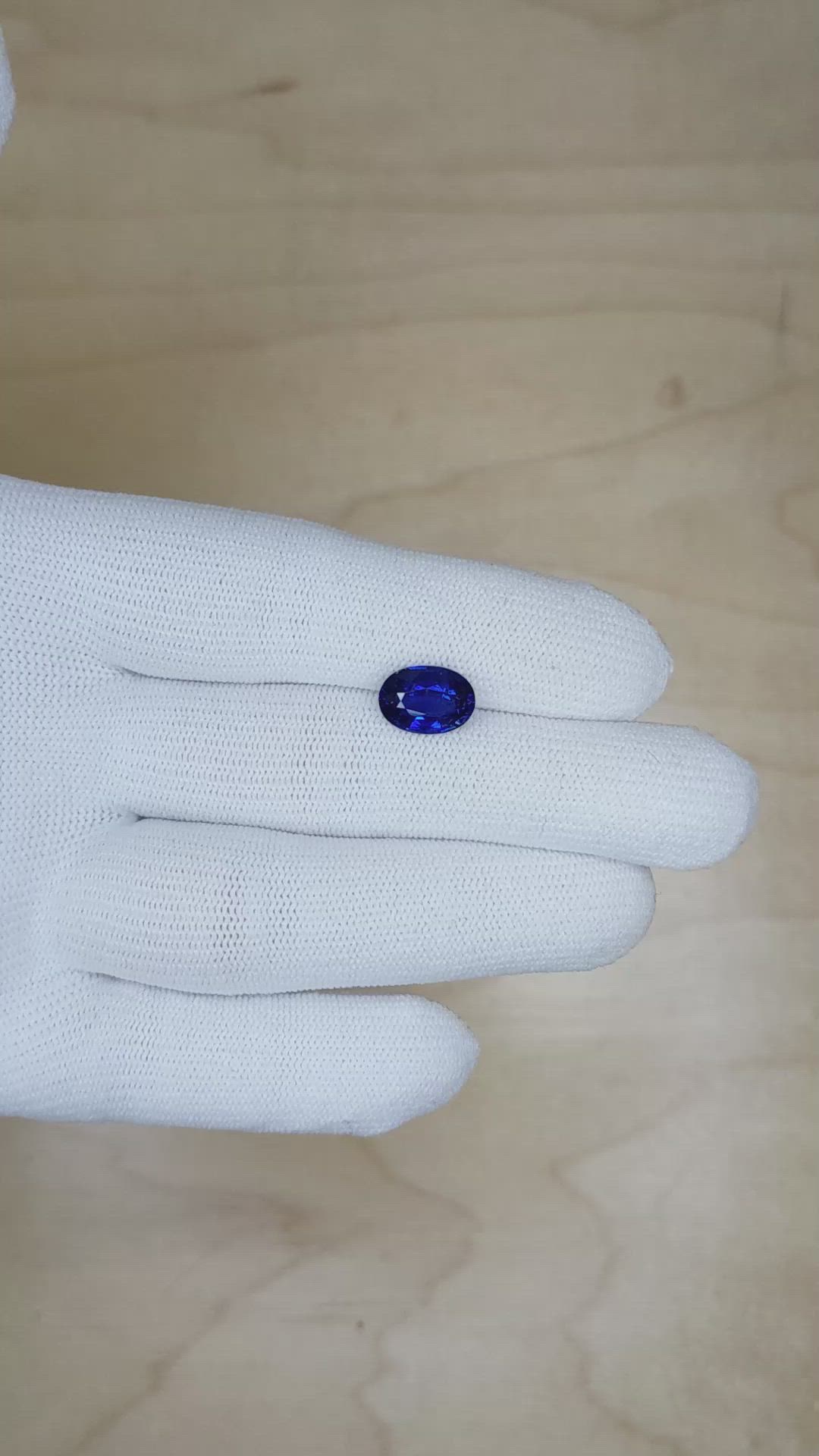 3.33 Ct. Blue Sapphire from Ceylon (Sri Lanka) Size Video