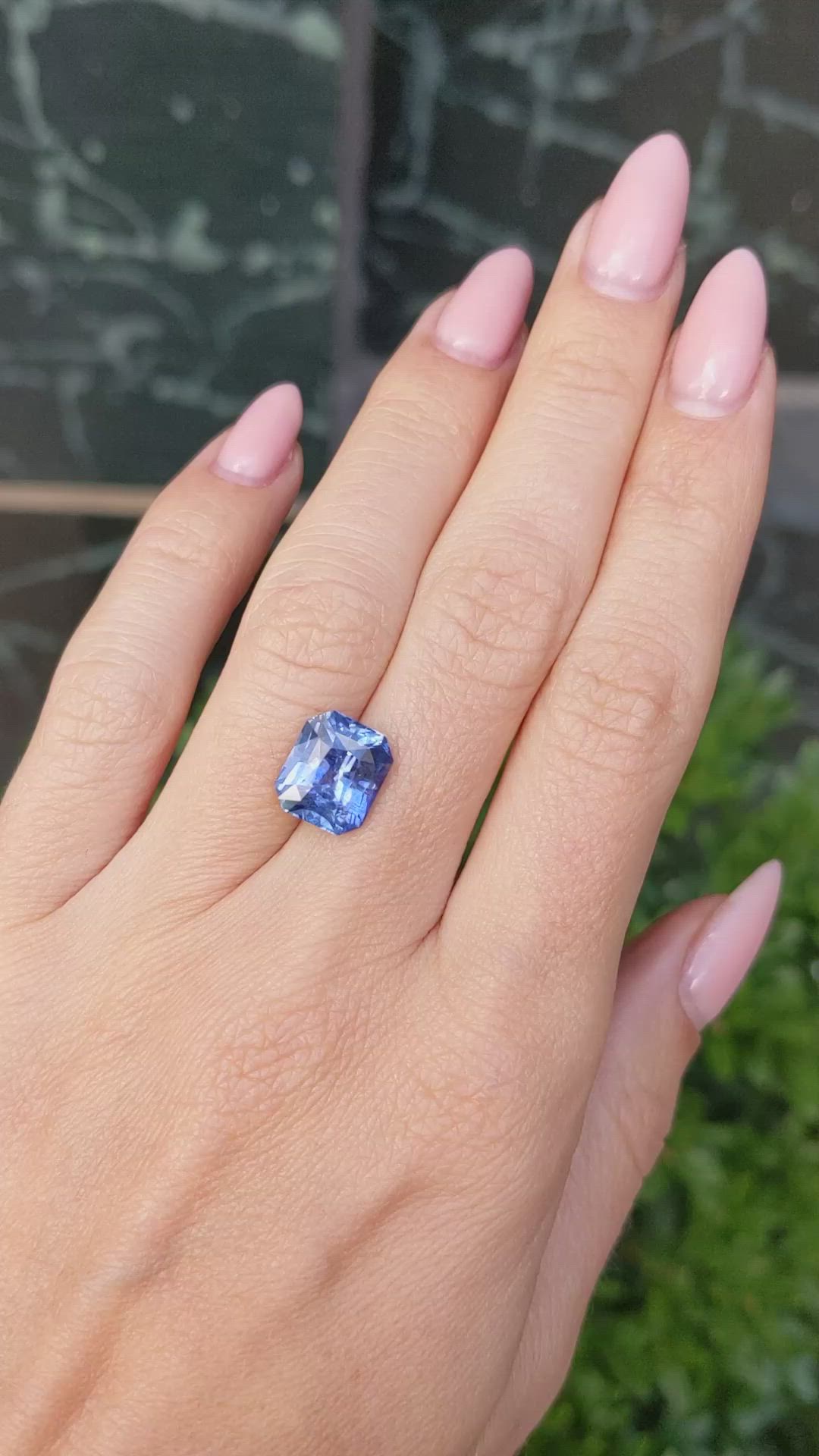 5.44 Ct. Blue Sapphire from Ceylon (Sri Lanka) Size Video