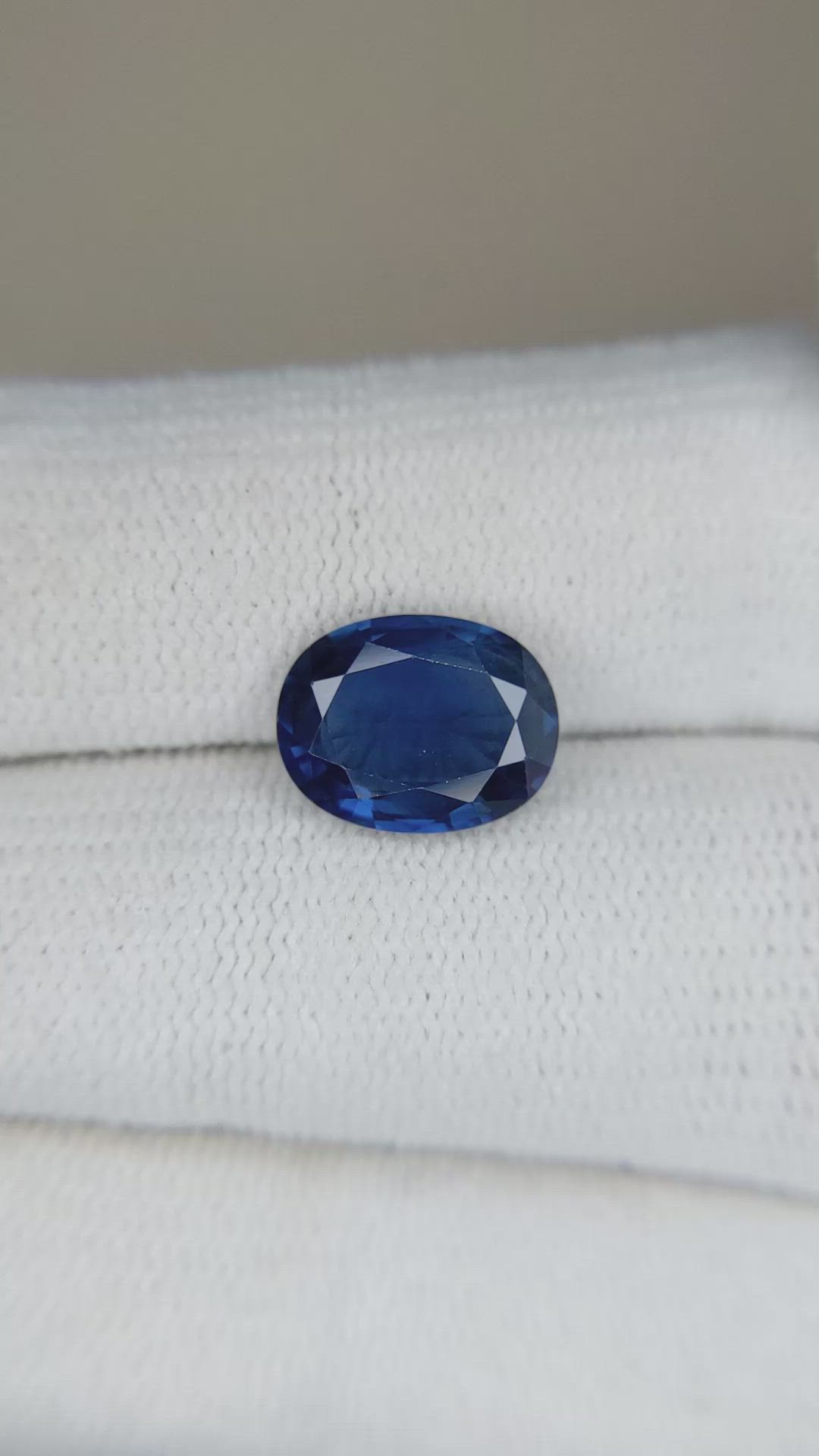 3.02 Ct. Blue Sapphire from Thailand Size Video